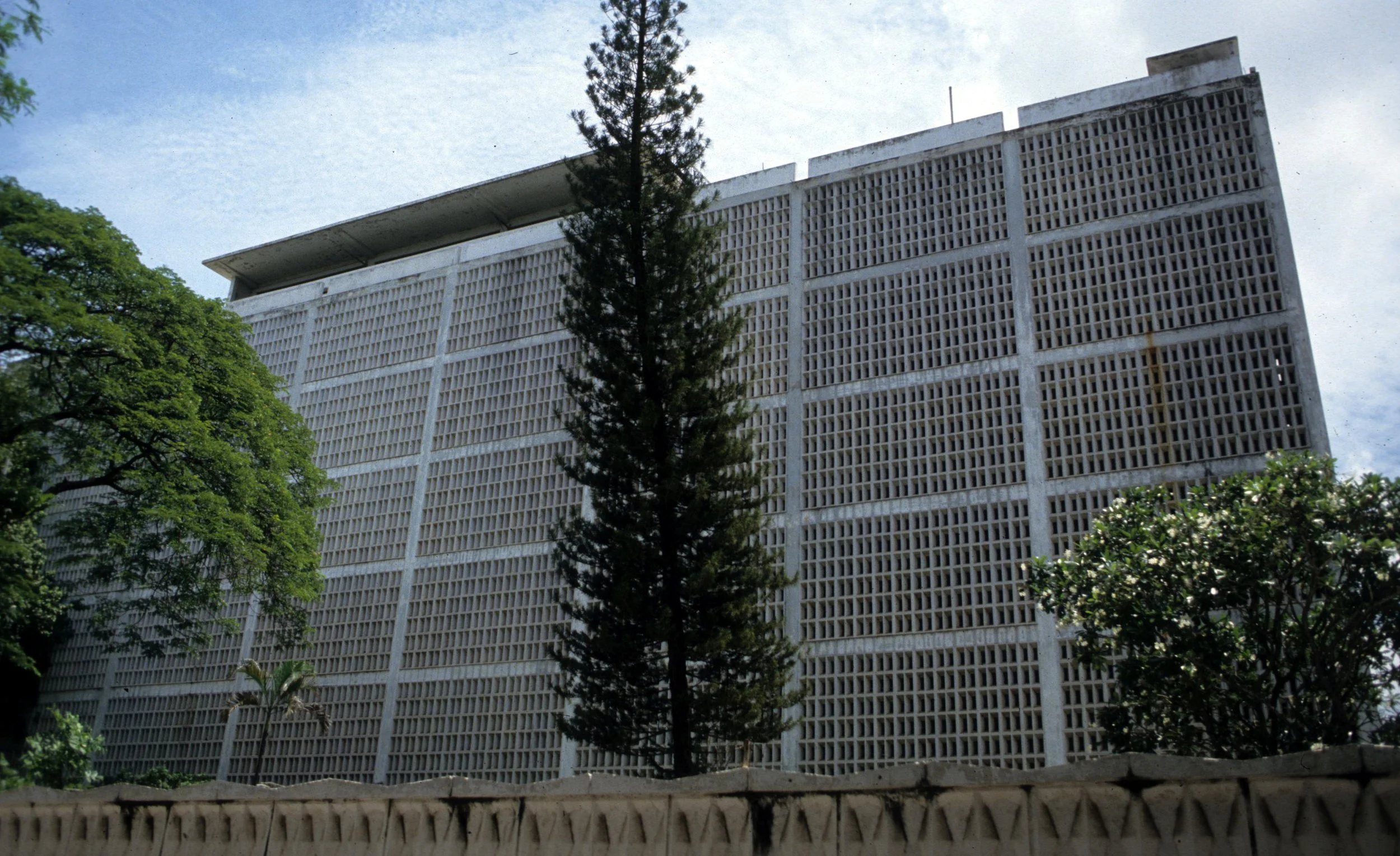 SAIGON - US EMBASSY (3).jpg