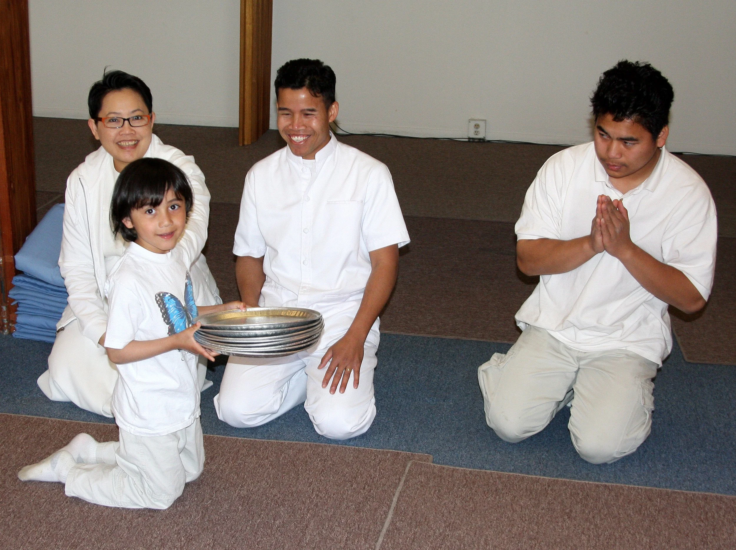 2008-6-15 VICTOR'S MEMORIAL SERVICE - SEATTLE (12).JPG