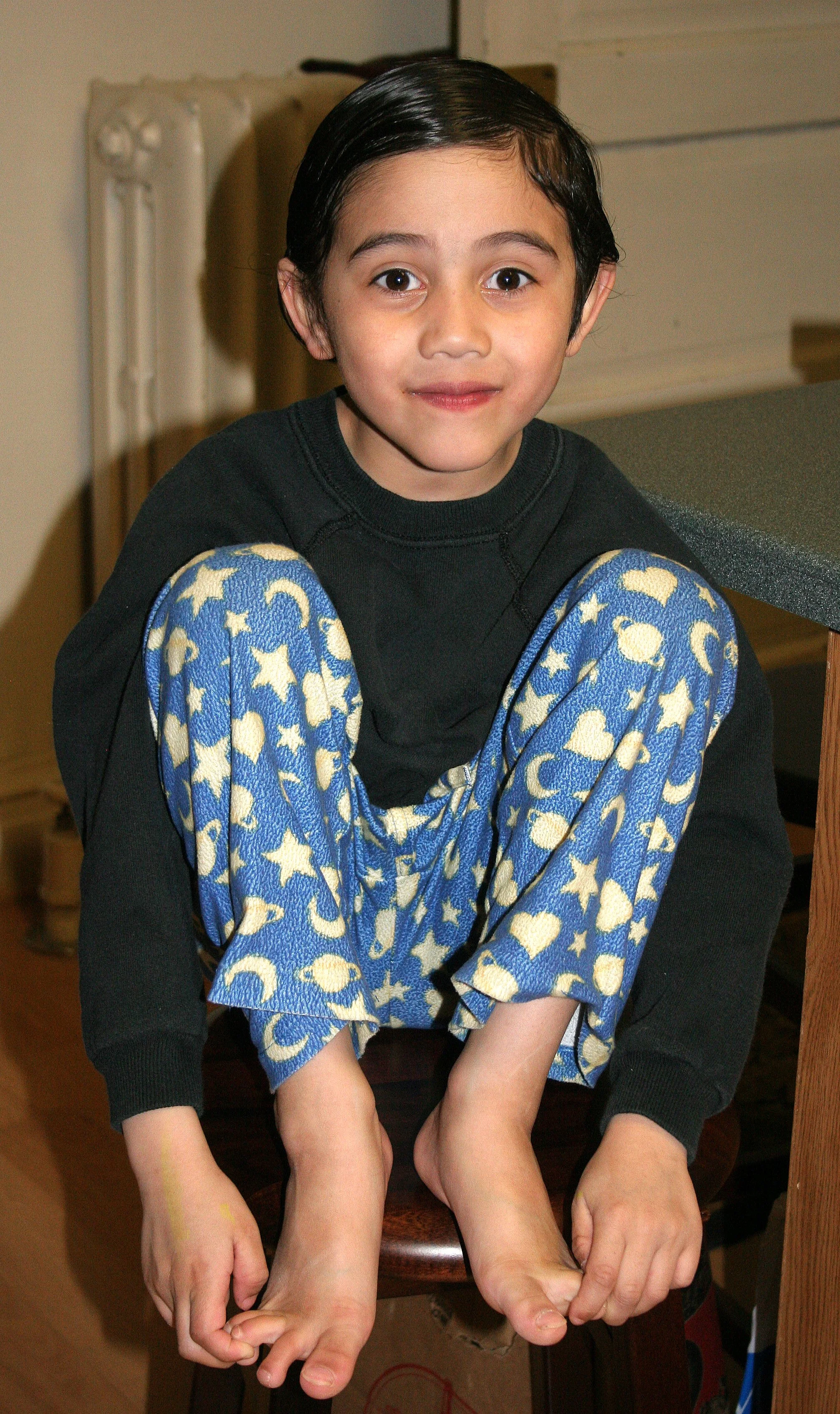 2008-4-2 CHICAGO SPRING TRIP - COKIE POSING.JPG