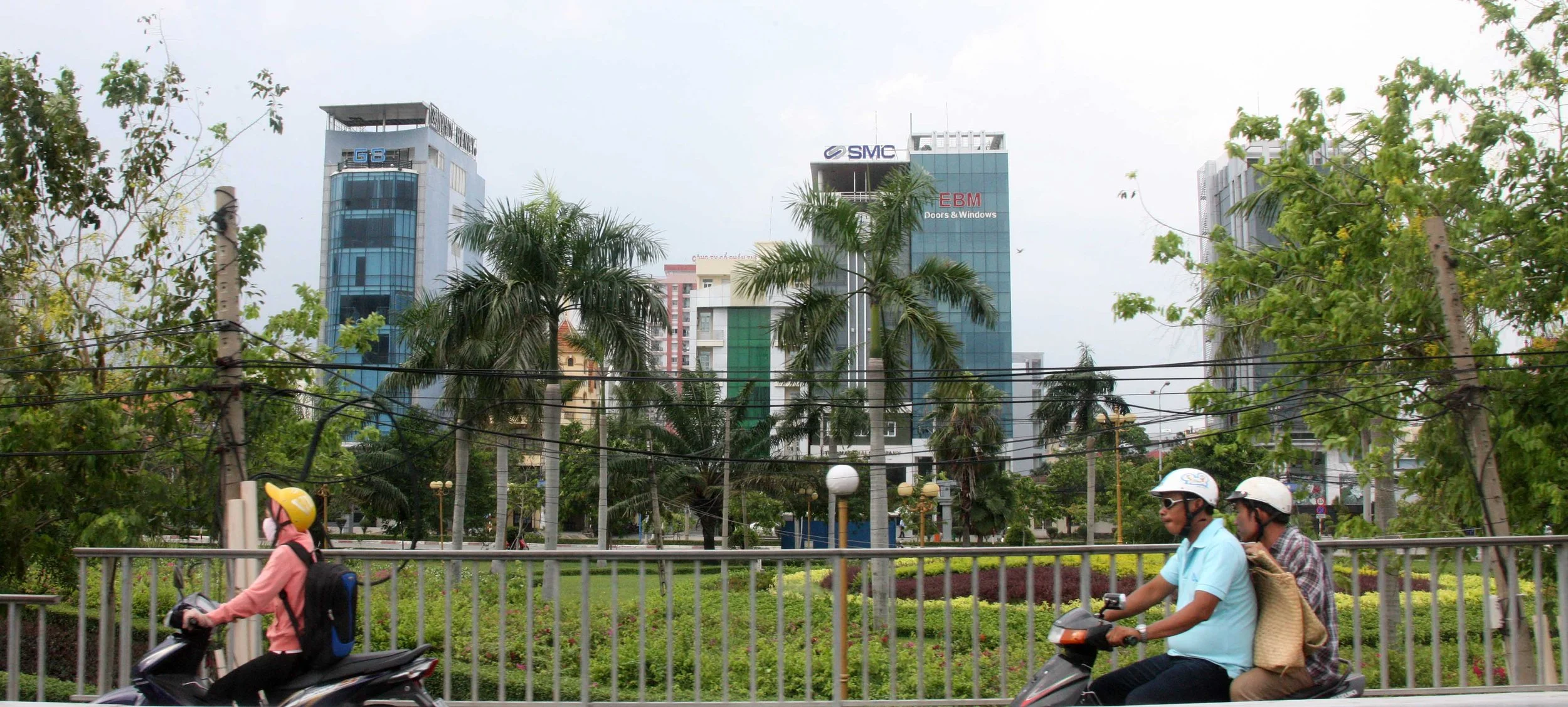 SAIGON VIET NAM - AND OUTSKIRTS OF TOWN (24).JPG