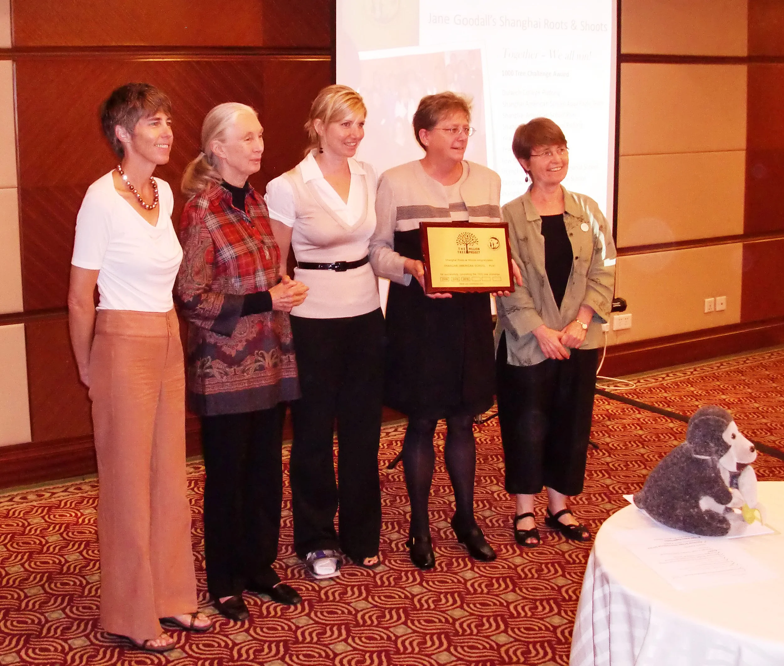 MORNING BRUNCH WITH DR JANE GOODALL - 9-25-2010 (5).JPG