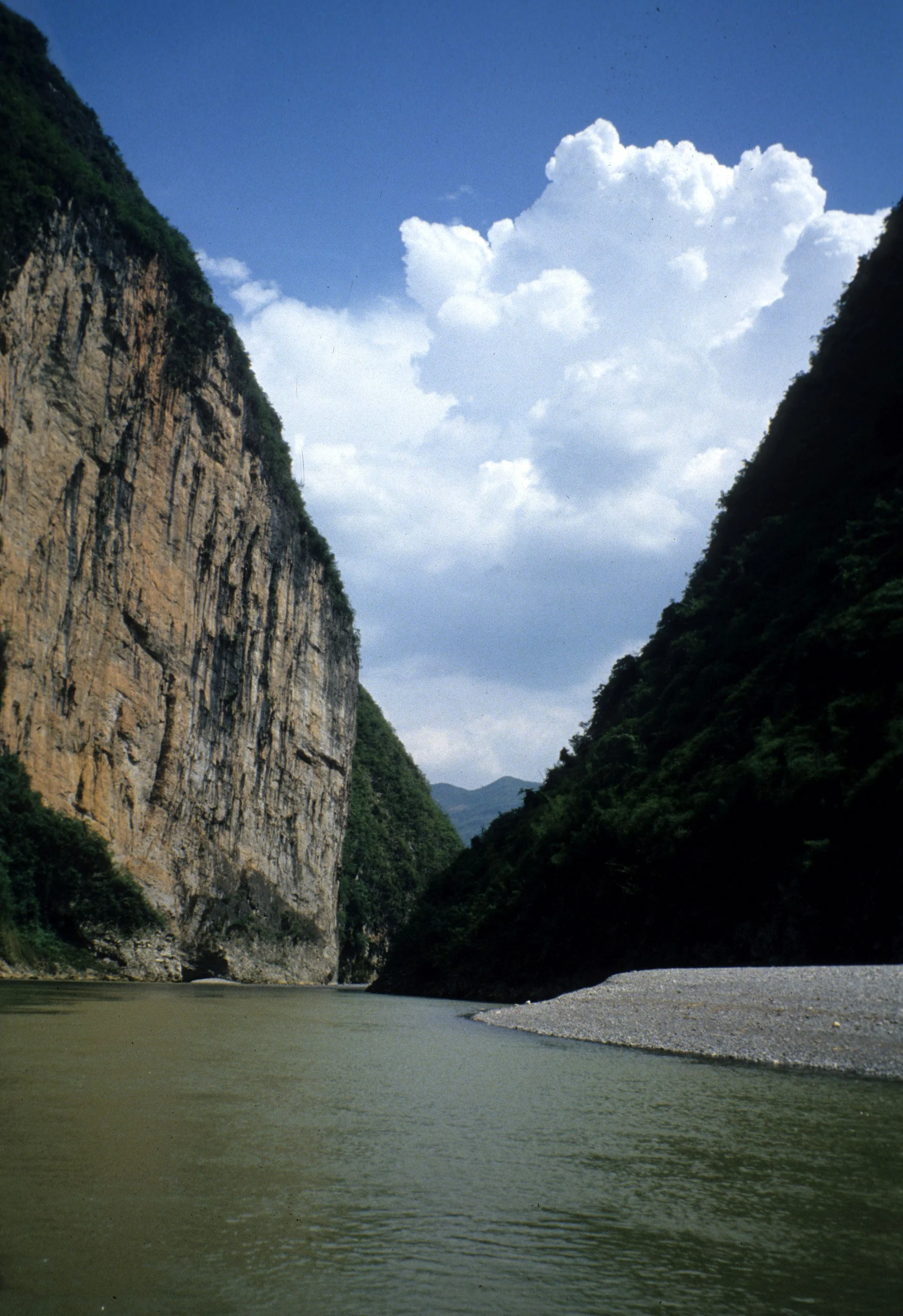 YANGTZE - LITTLE GORGE TRIBUTARY (22).jpg