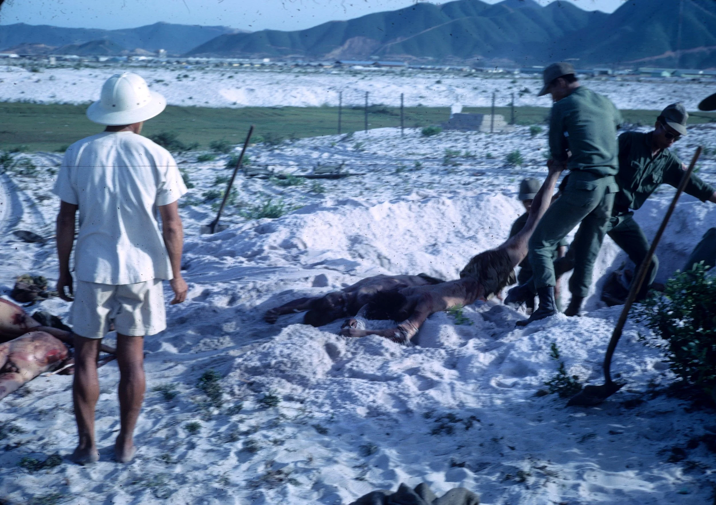 VIET NAM - WAR SHOTS (2).jpg