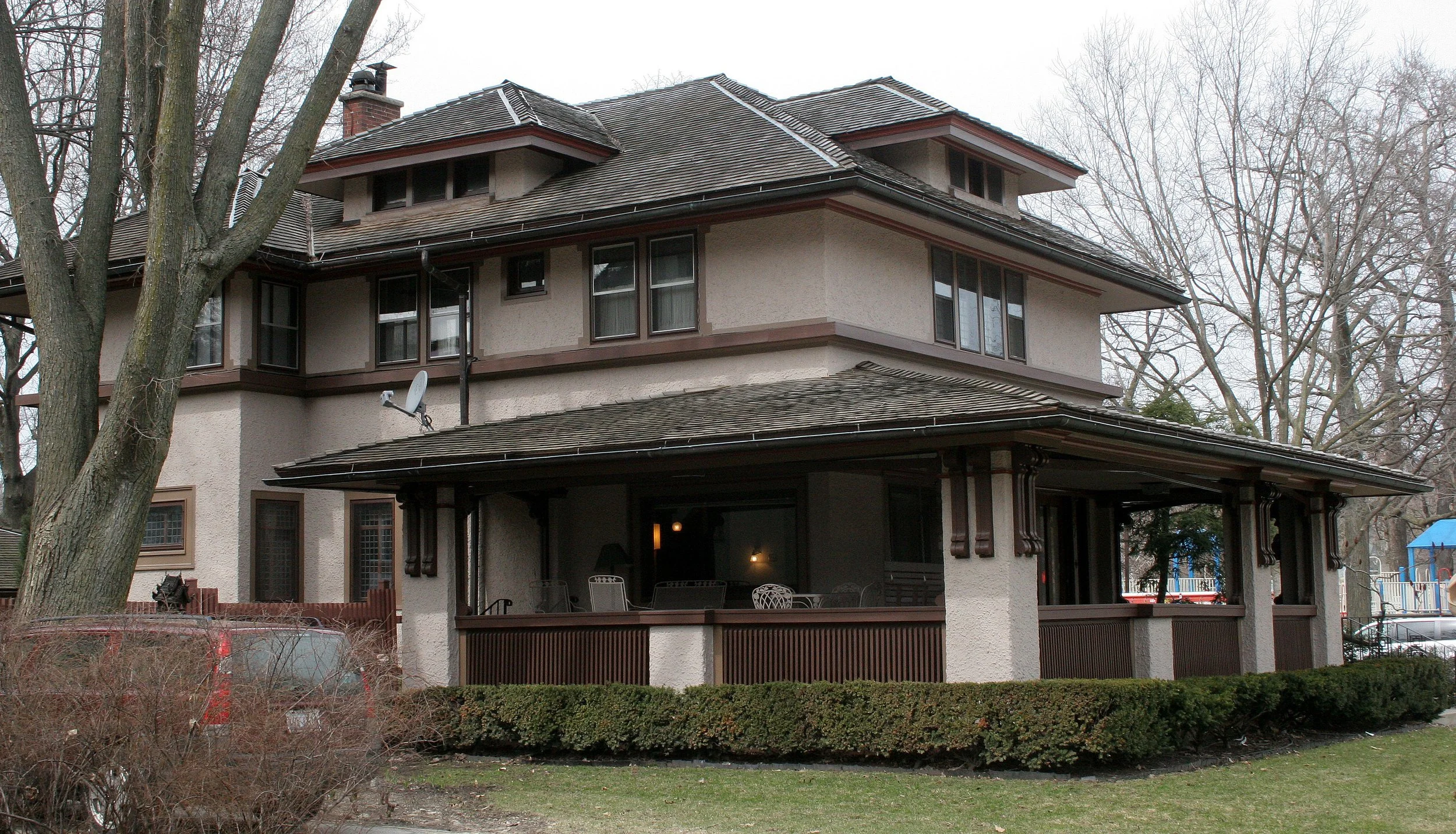 2008-4-3 CHICAGO SPRING TRIP - FRANK LLOYD WRIGHT HOMES OAK PARK (17).JPG