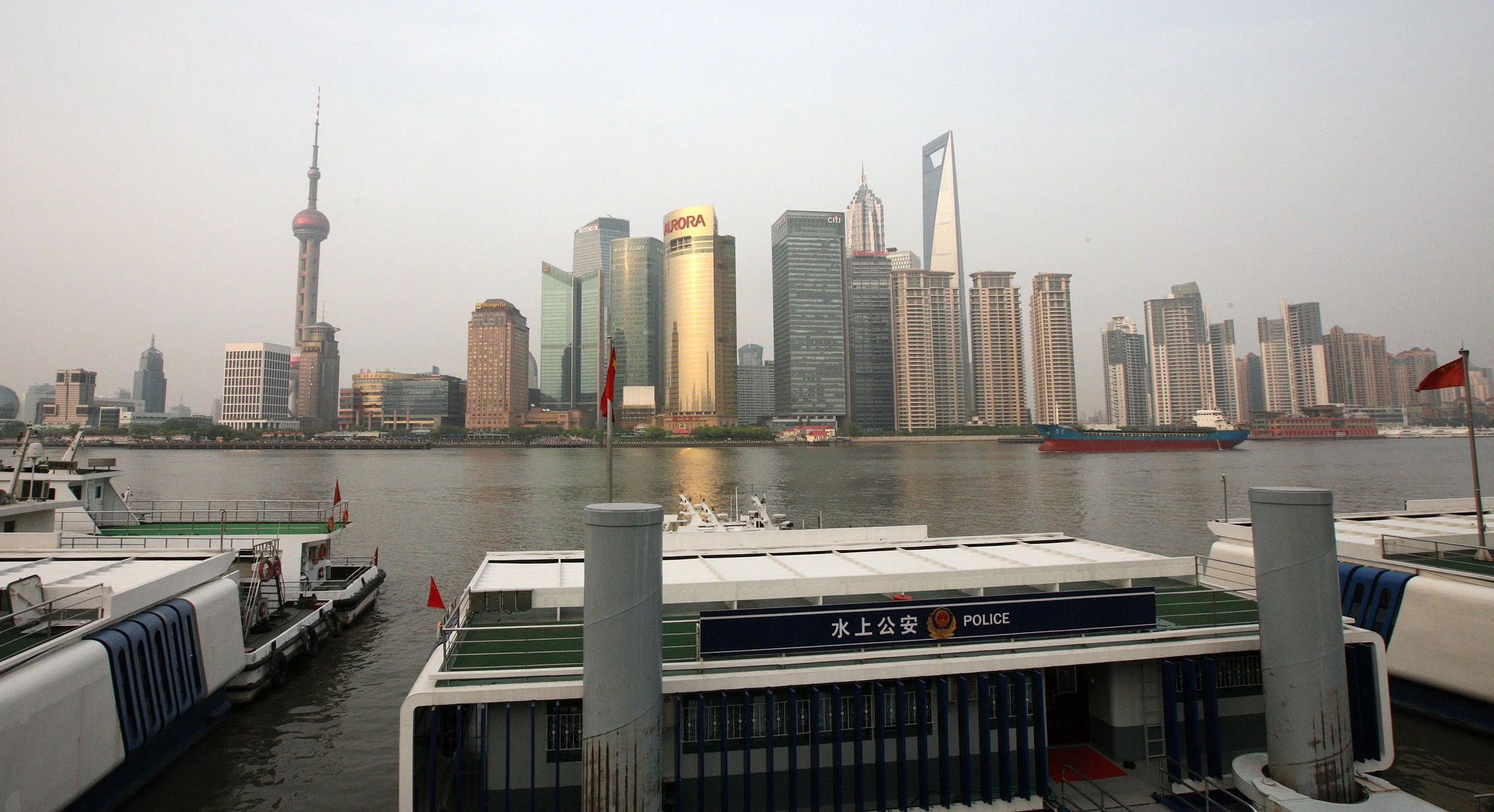 2011-4-29 NIGHT AT SHOOK AT 19 BUND SHANGHAI (4).JPG