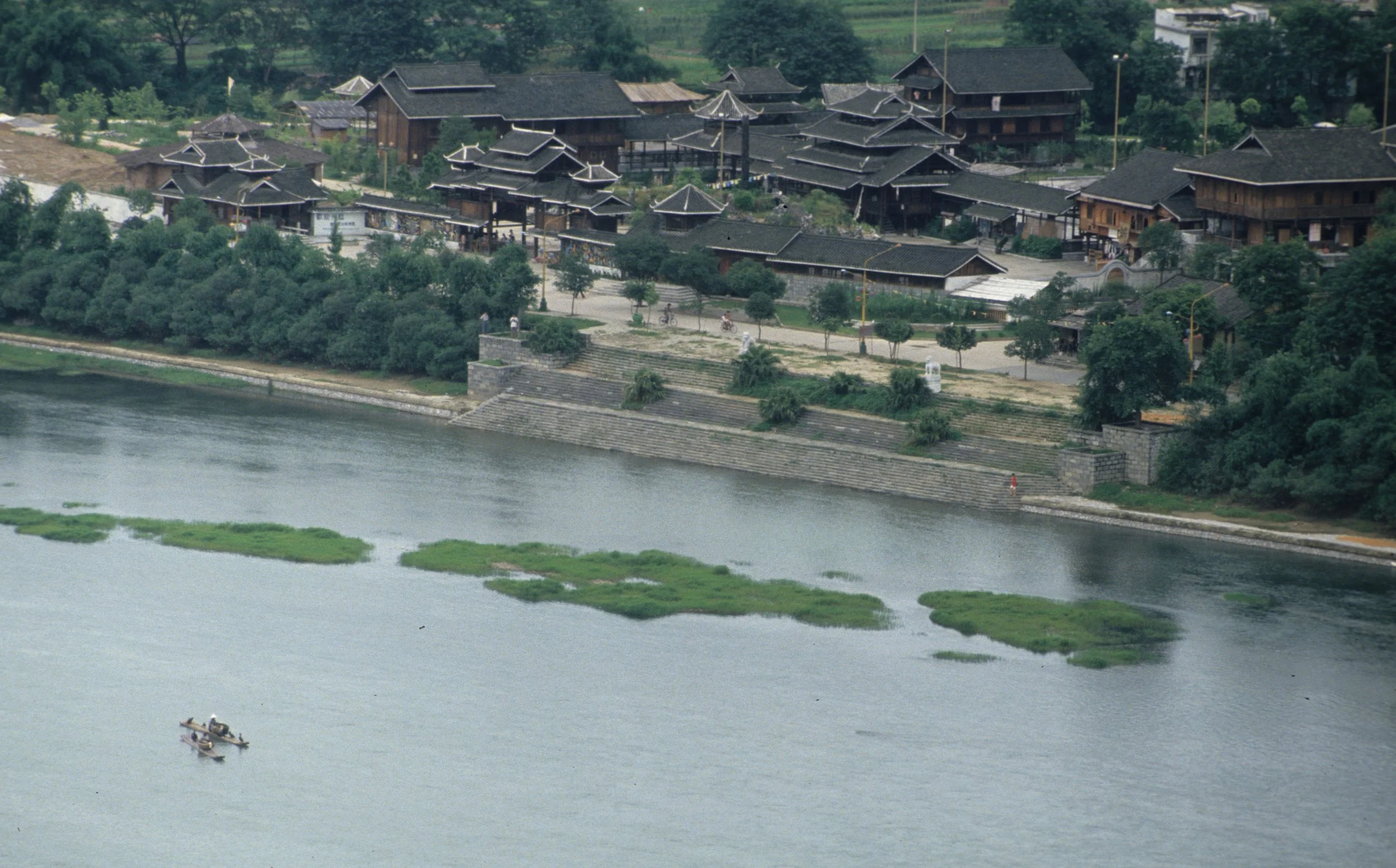 GUILIN - LI RIVER SCENERY.jpg