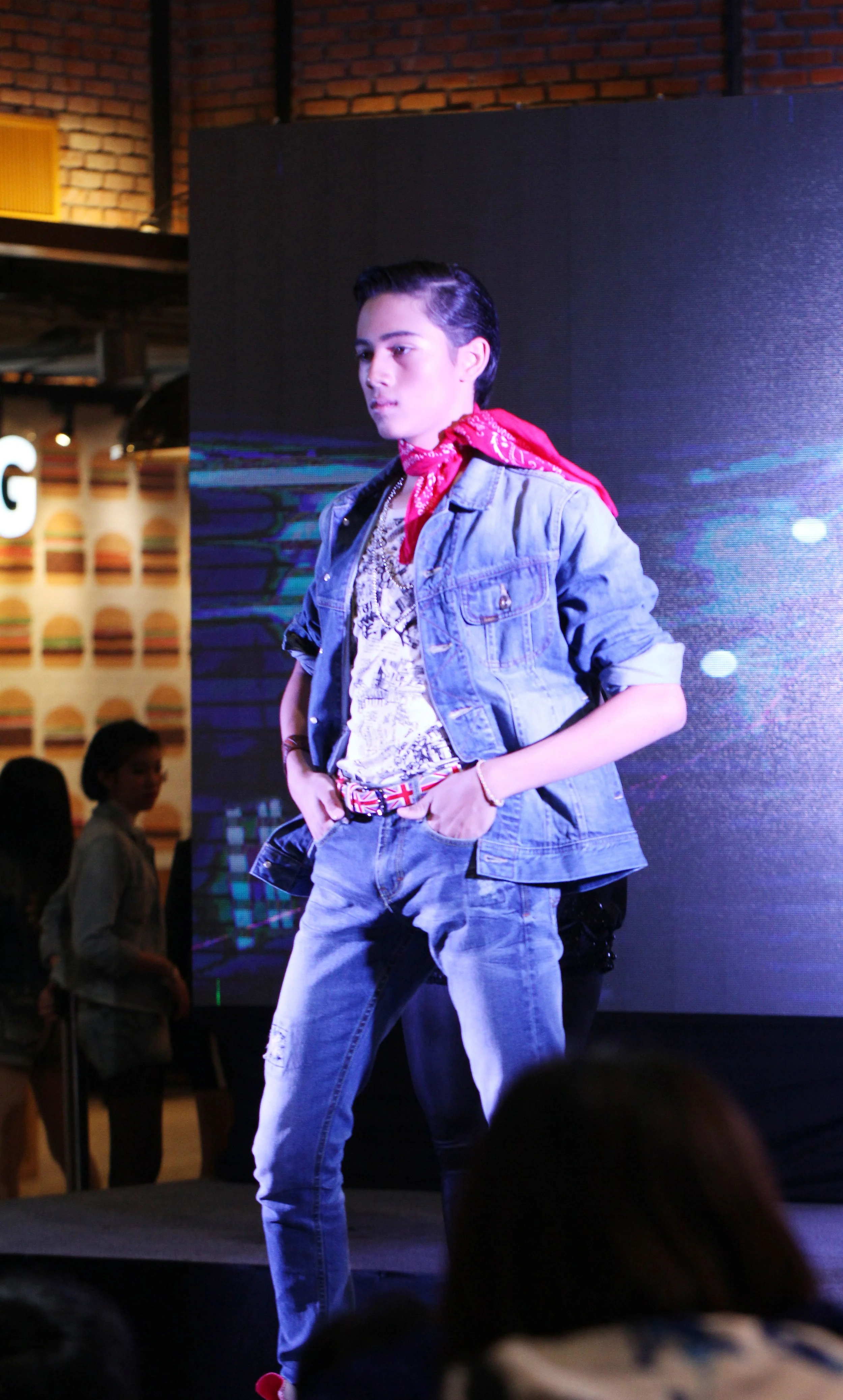 2016 Monkey Town Modeling Cokie in Bangkok (72).JPG