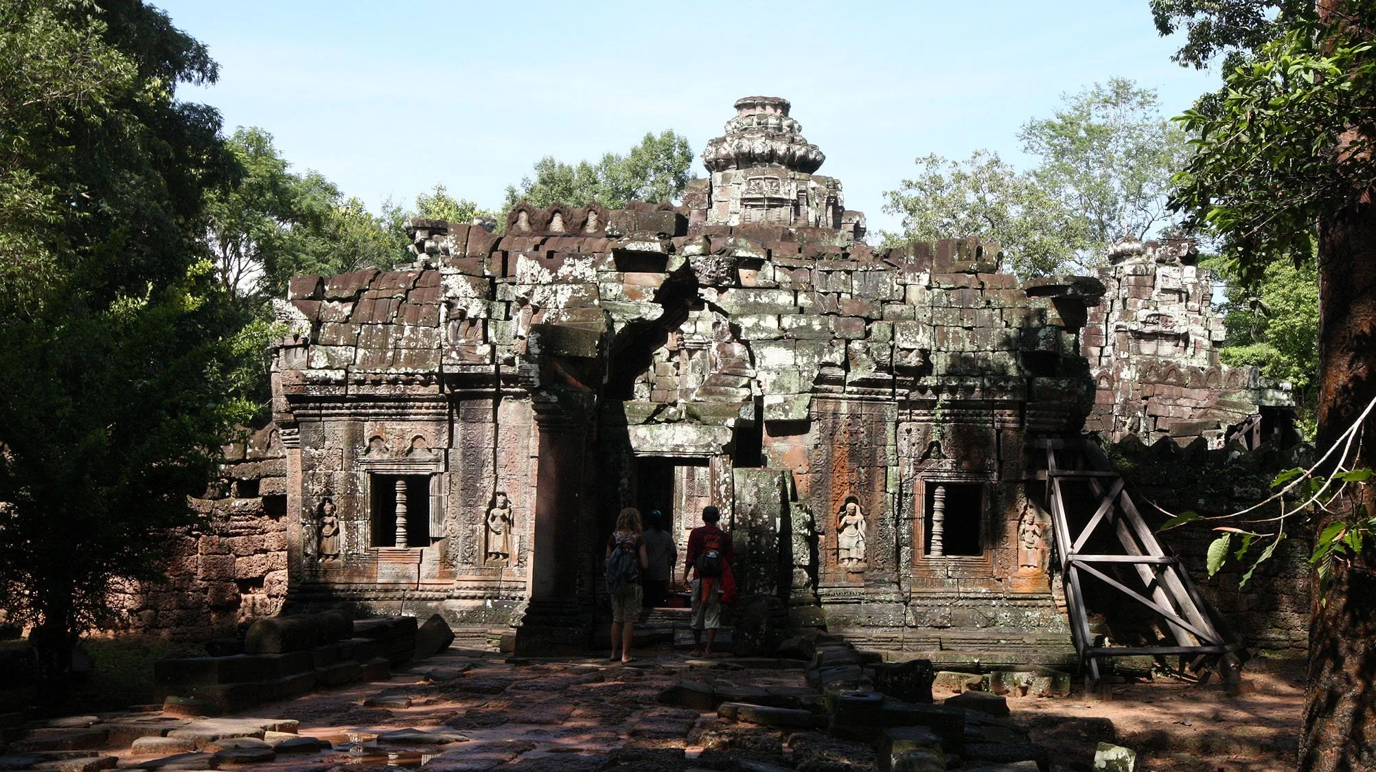 TA SOM TEMPLE CAMBODIA - JULY 2010 (4).JPG