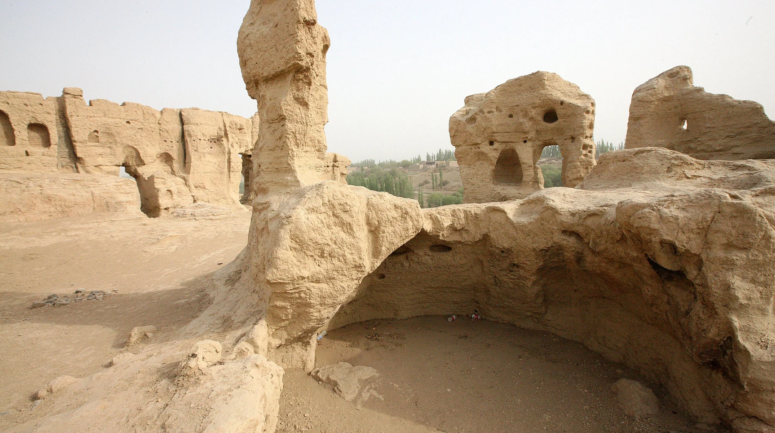 TURPAN - JIAOHE RUINS - XINJIANG CHINA (14).JPG