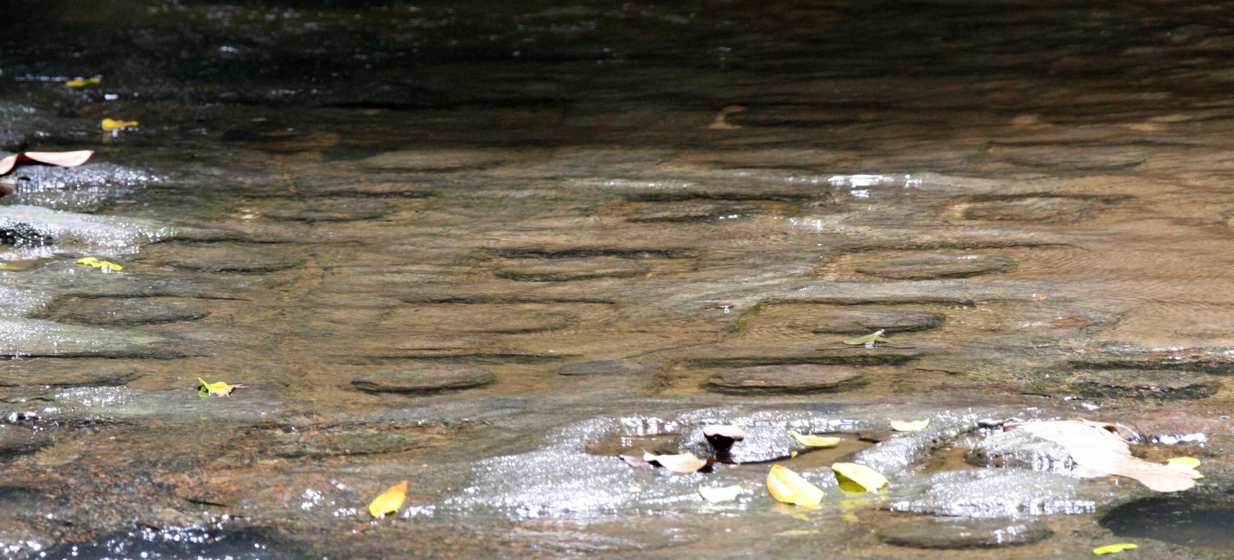 KULEN MOUNTAIN CAMBODIA - 1000 LINGHA RIVER (7).JPG