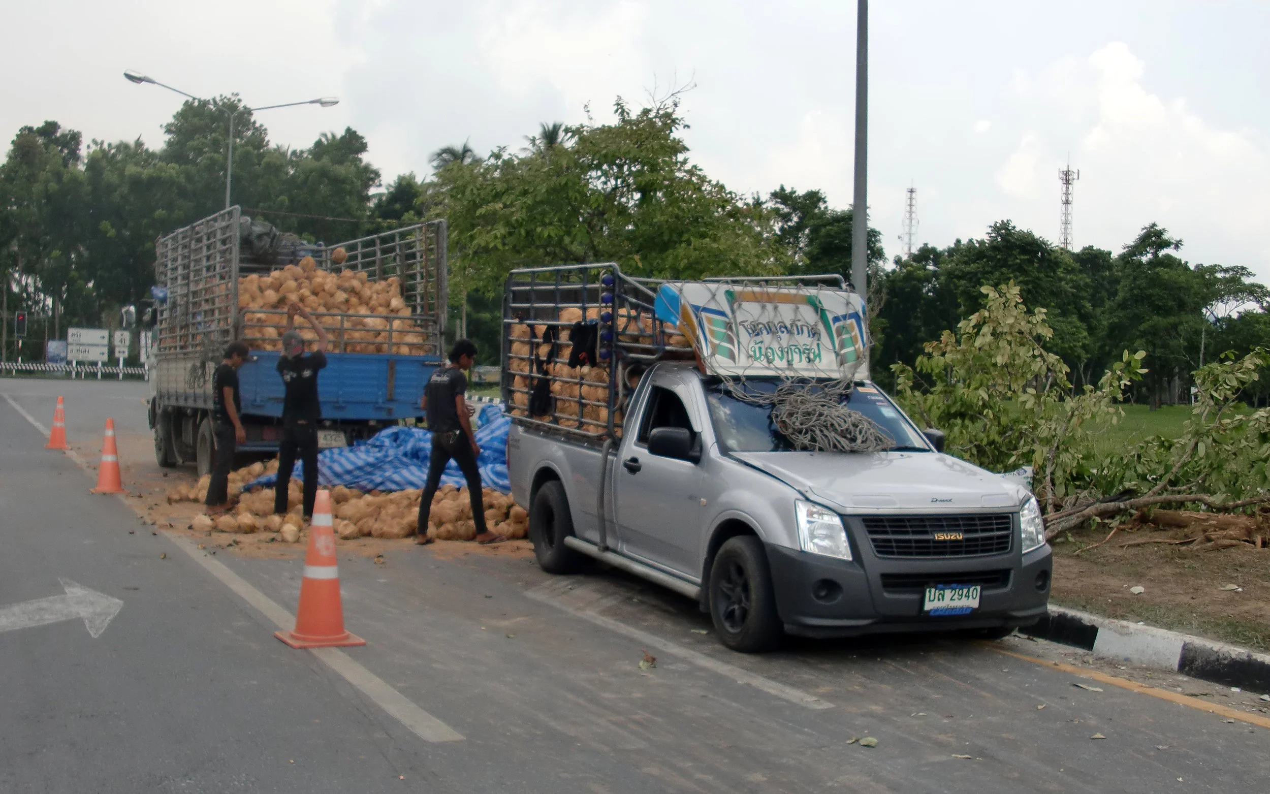 2010-6-30 BACK IN NAKHON (24).JPG