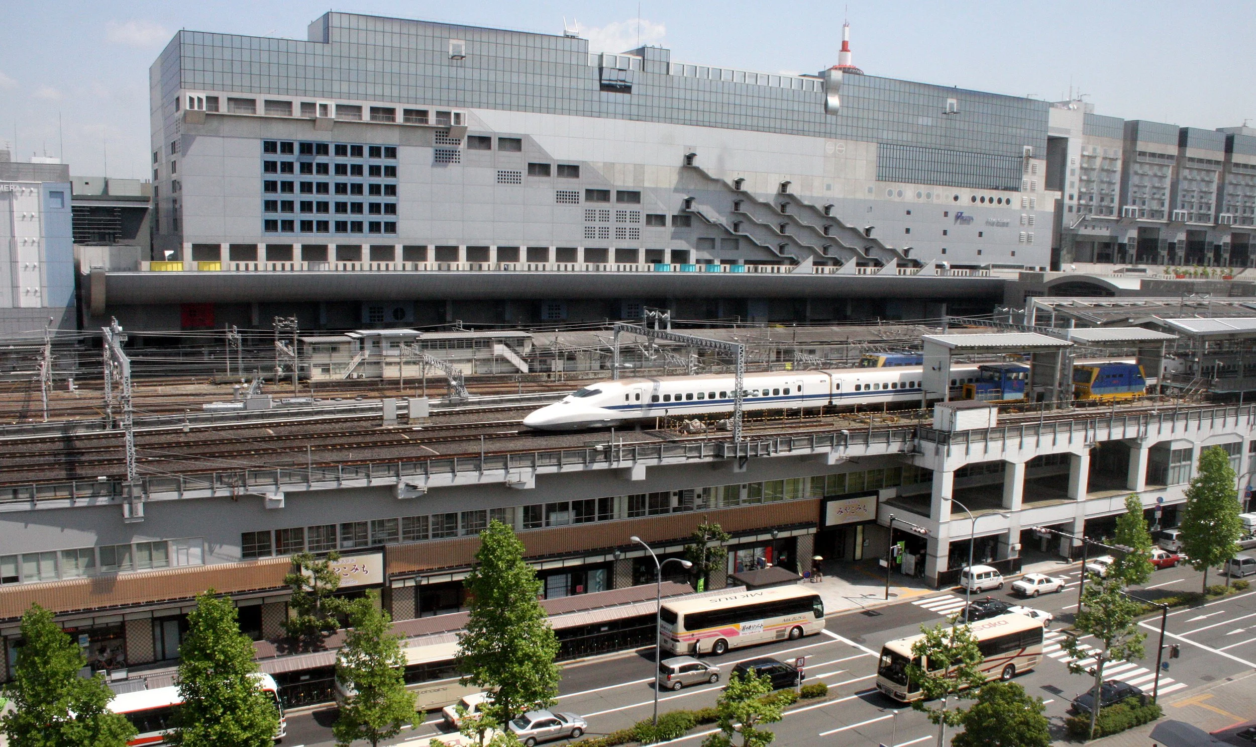 KYOTO - MAY 2009 - CITY SCENES AND LANDSCAPES (28).JPG