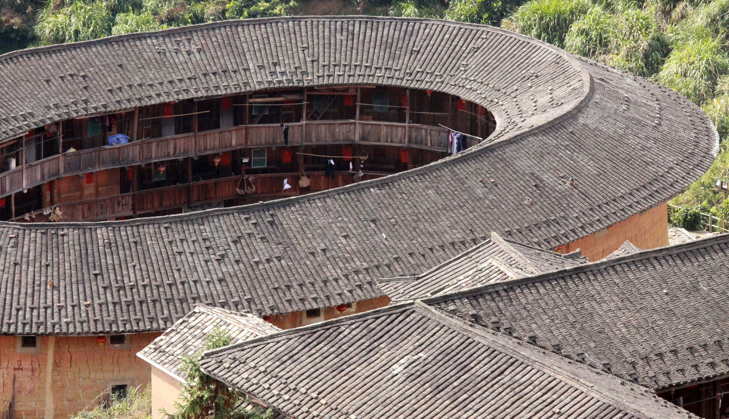 TIANLOUKENG HAKKA CLUSTER - FUJIAN CHINA (19).JPG