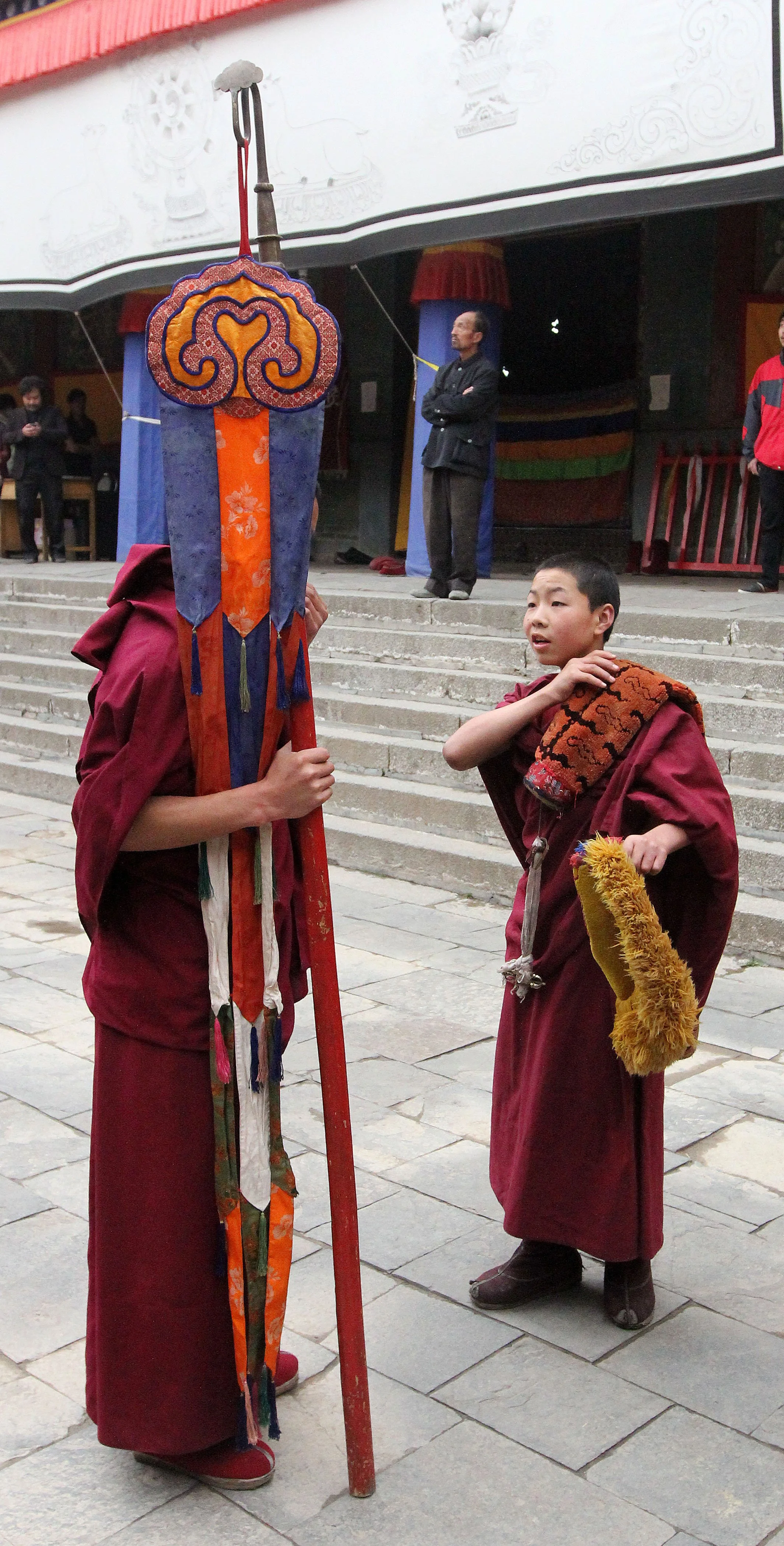 KUMBUM MONASTERY - QINGHAI - SUNNING BUDDHA FESTIVAL 2013 (57).JPG