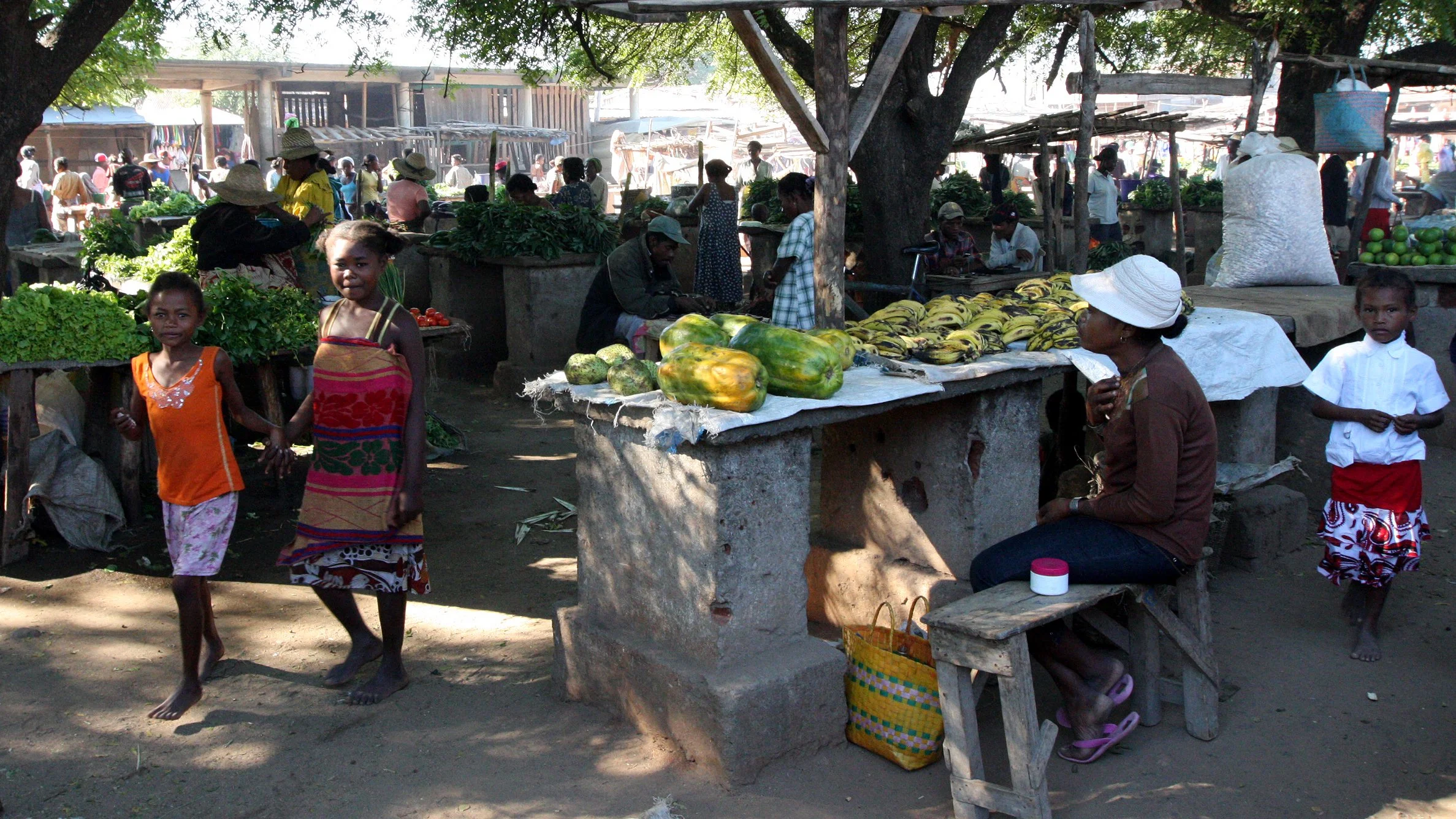 ANTANDROY VILLAGE - MARKET DAY (29).JPG