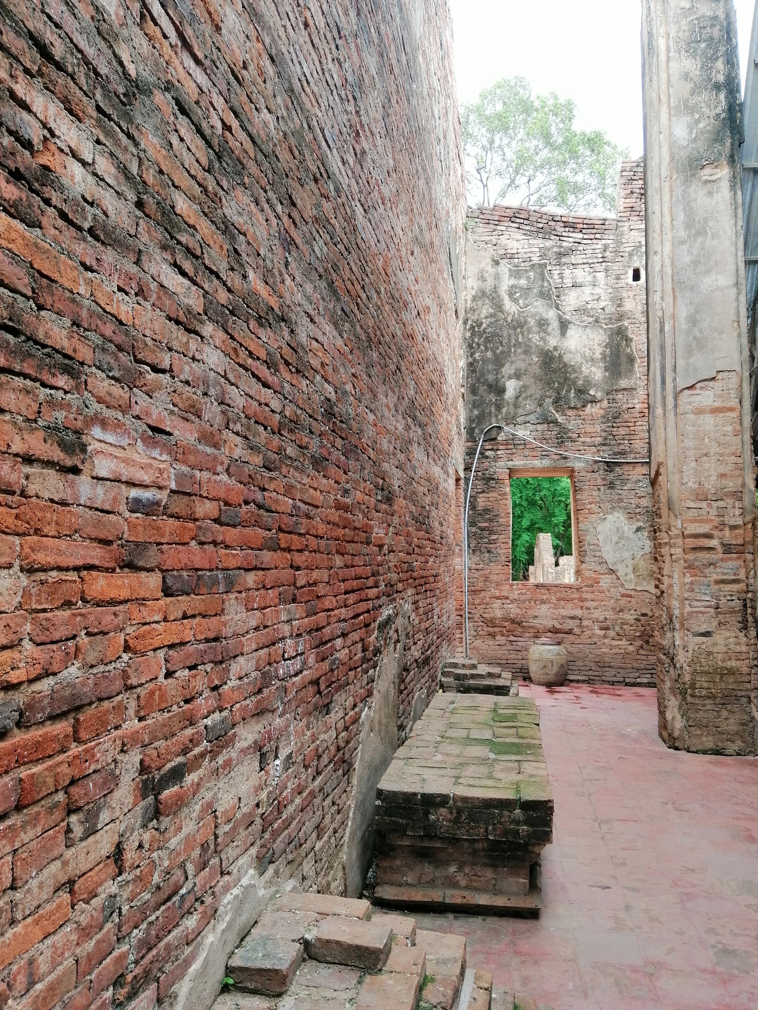 2020 Pitchet Wat Chula Manee, Ancient Temple Ruins Summer RT  (14).jpg