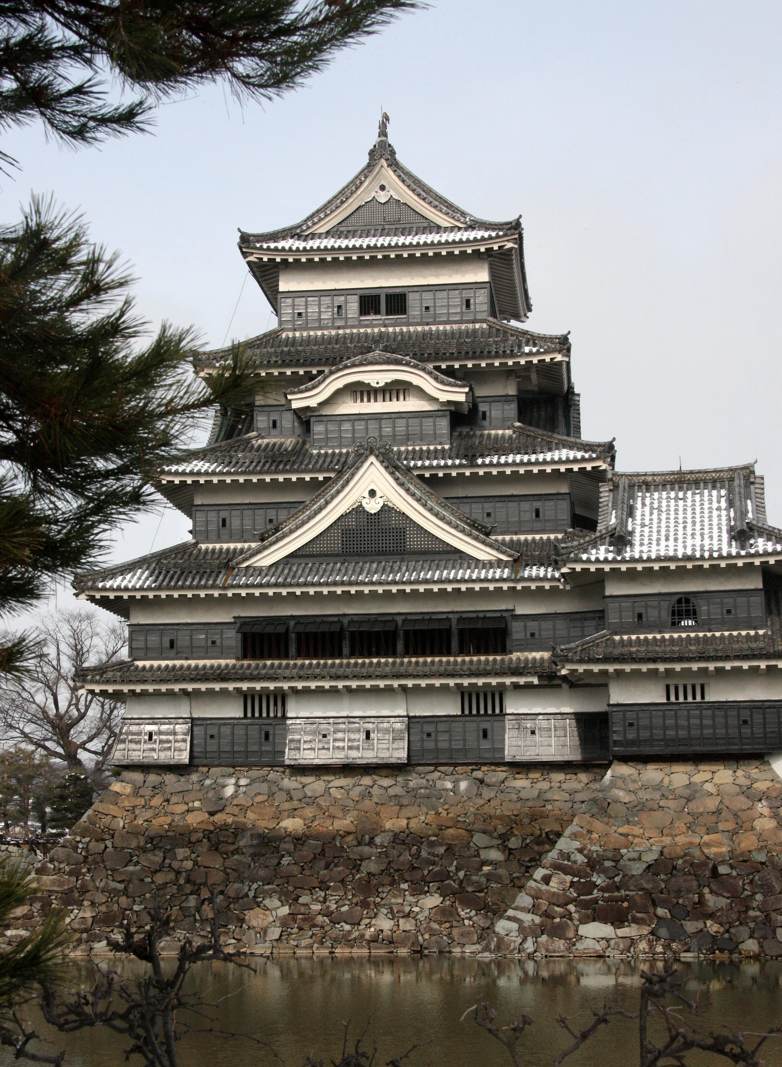 MATSUMOTO CASTLE (25).JPG