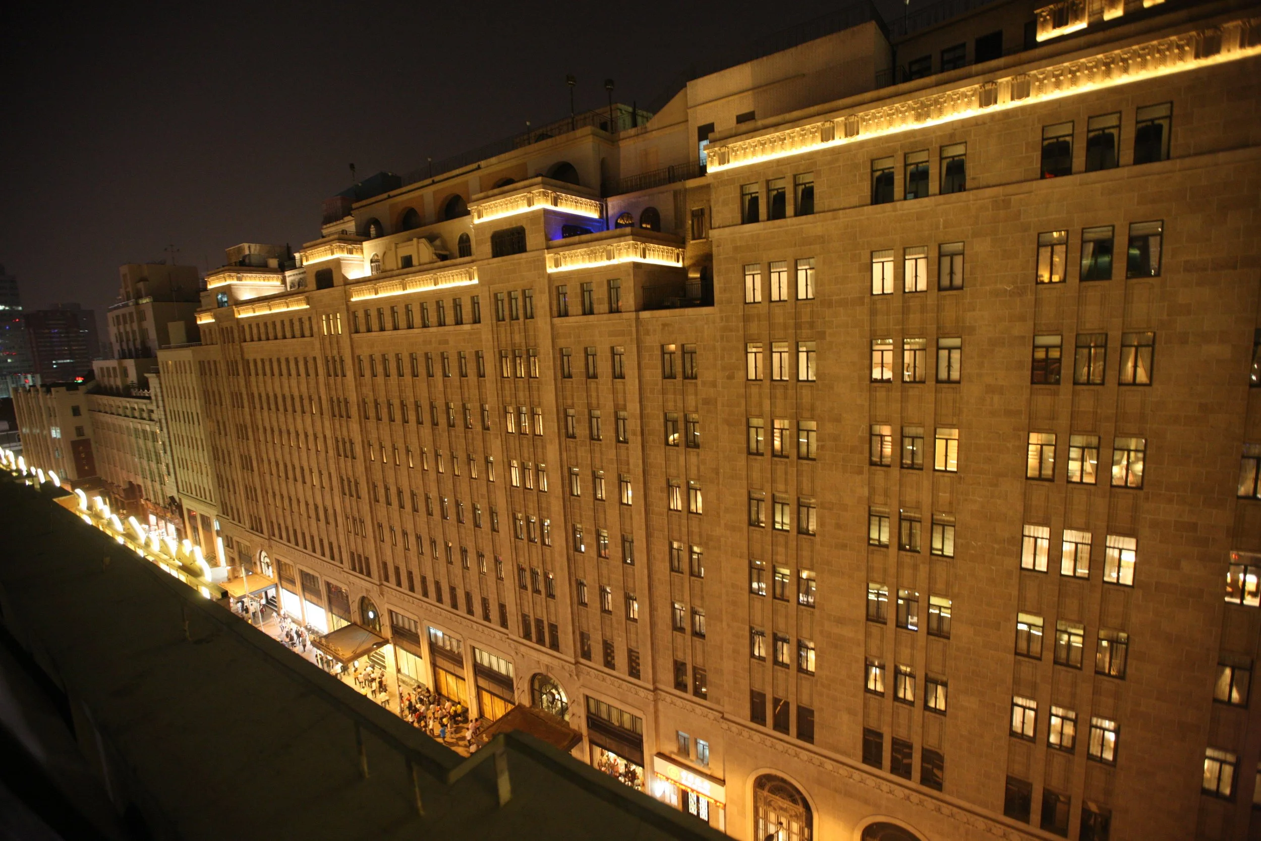 2011-4-29 NIGHT AT SHOOK AT 19 BUND SHANGHAI (219).JPG