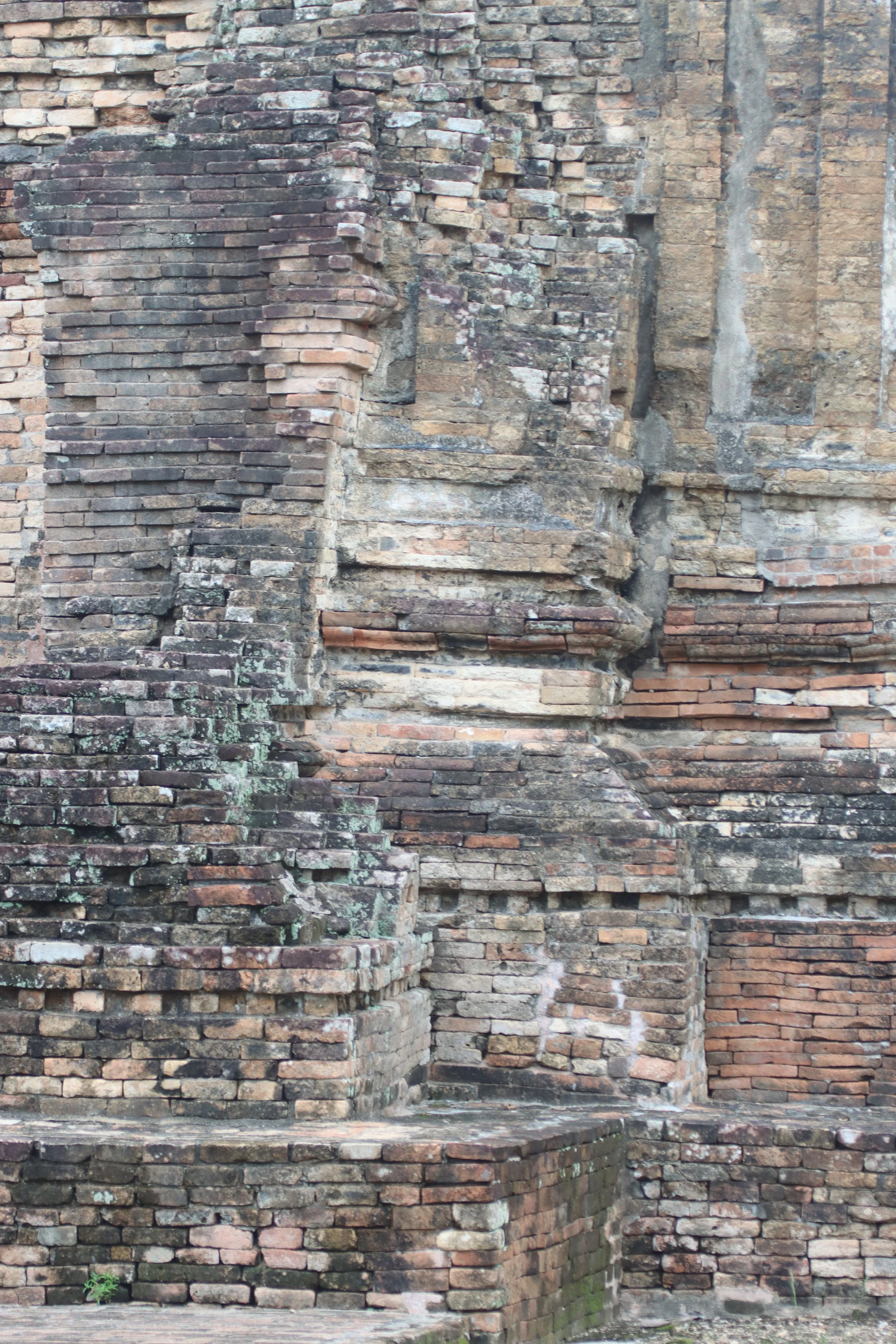 2020 Chaiya Ruins in Southern Thailand (12).JPG