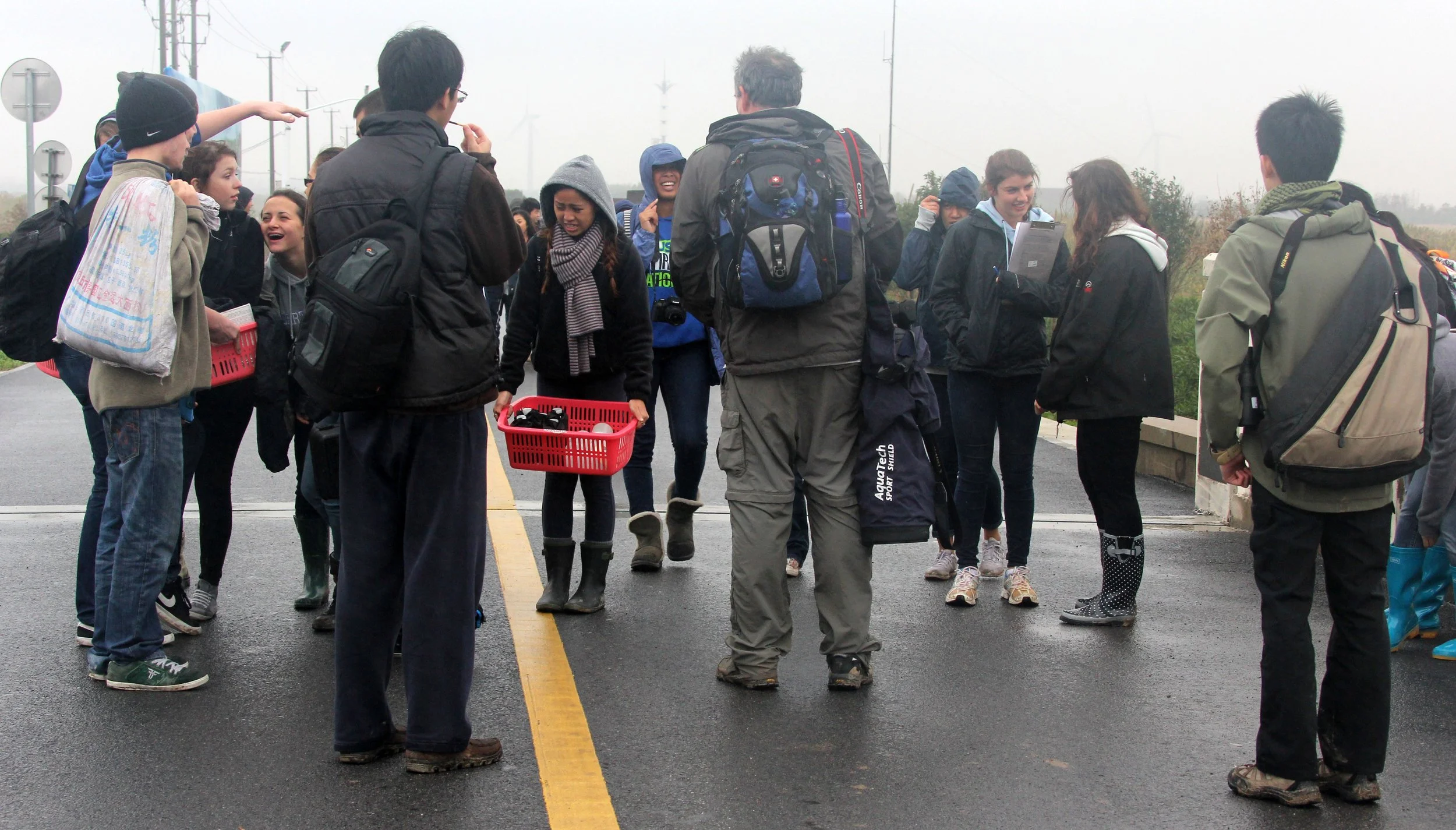 CHONGMING ISLAND DONGTAN WETLAND RESERVE CHINA - FIELD TRIP WITH IB AND APES 2012 11-16 (84).JPG