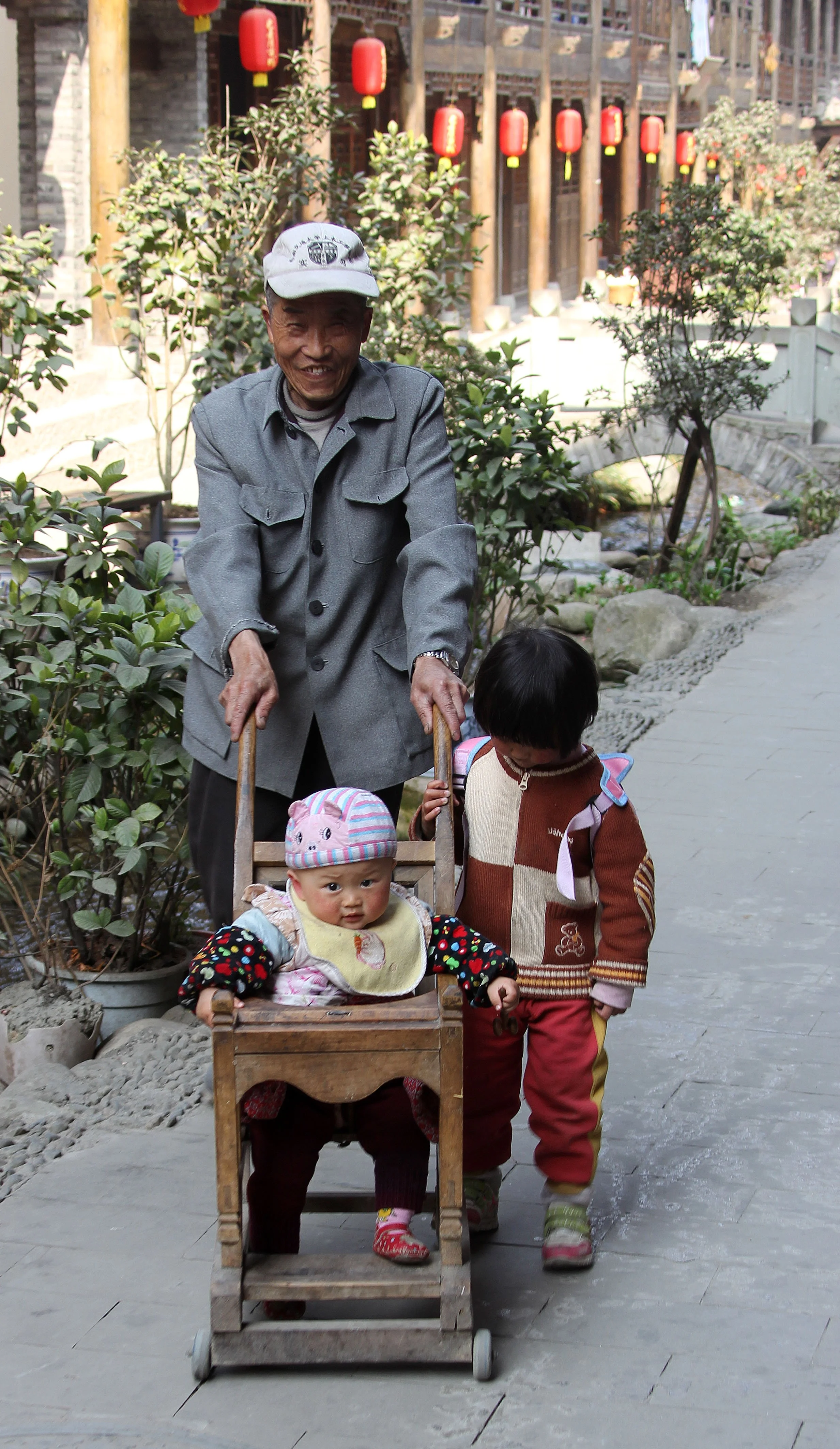 SHANGLI ANCIENT TOWN - SICHUAN CHINA (10).JPG