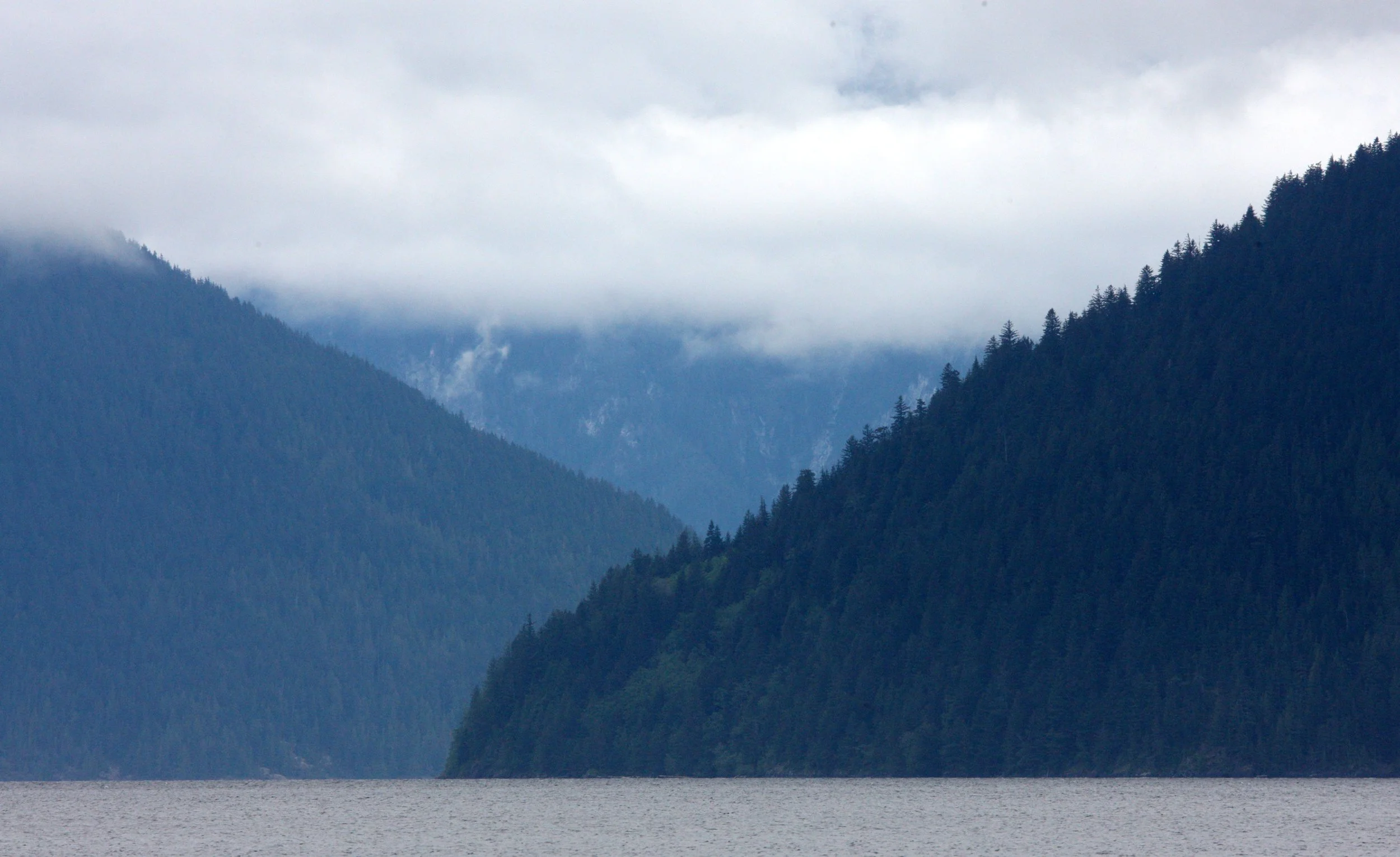 KNIGHT'S INLET BRITISH COLUMBIA (2).JPG