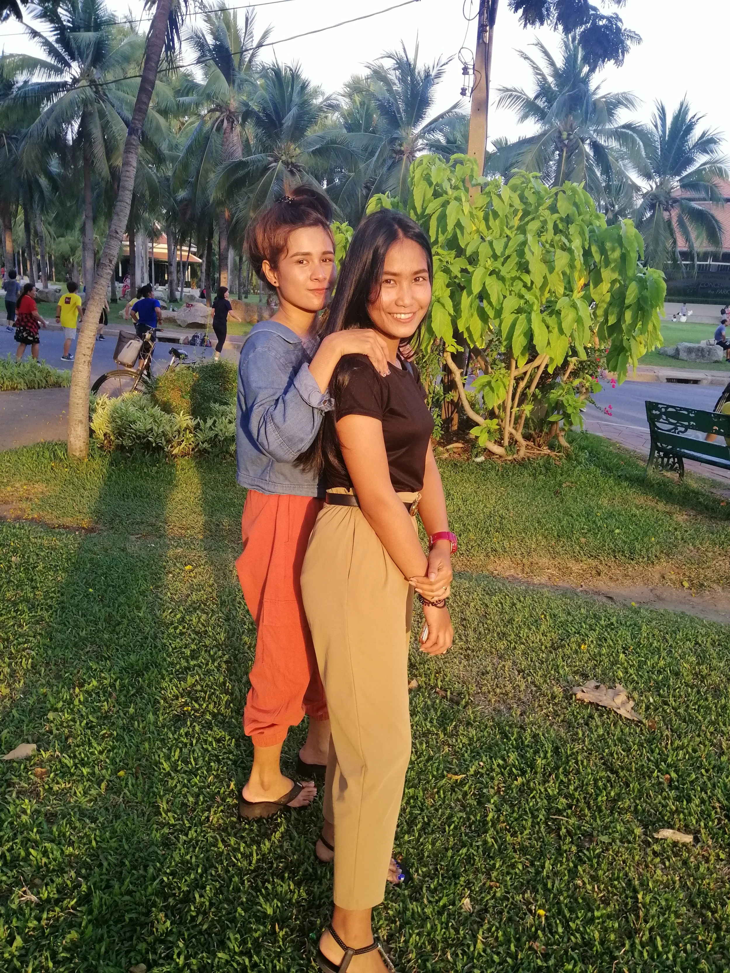 2019 Lumpini Park Bangkok with Gift and Ann (30).jpg