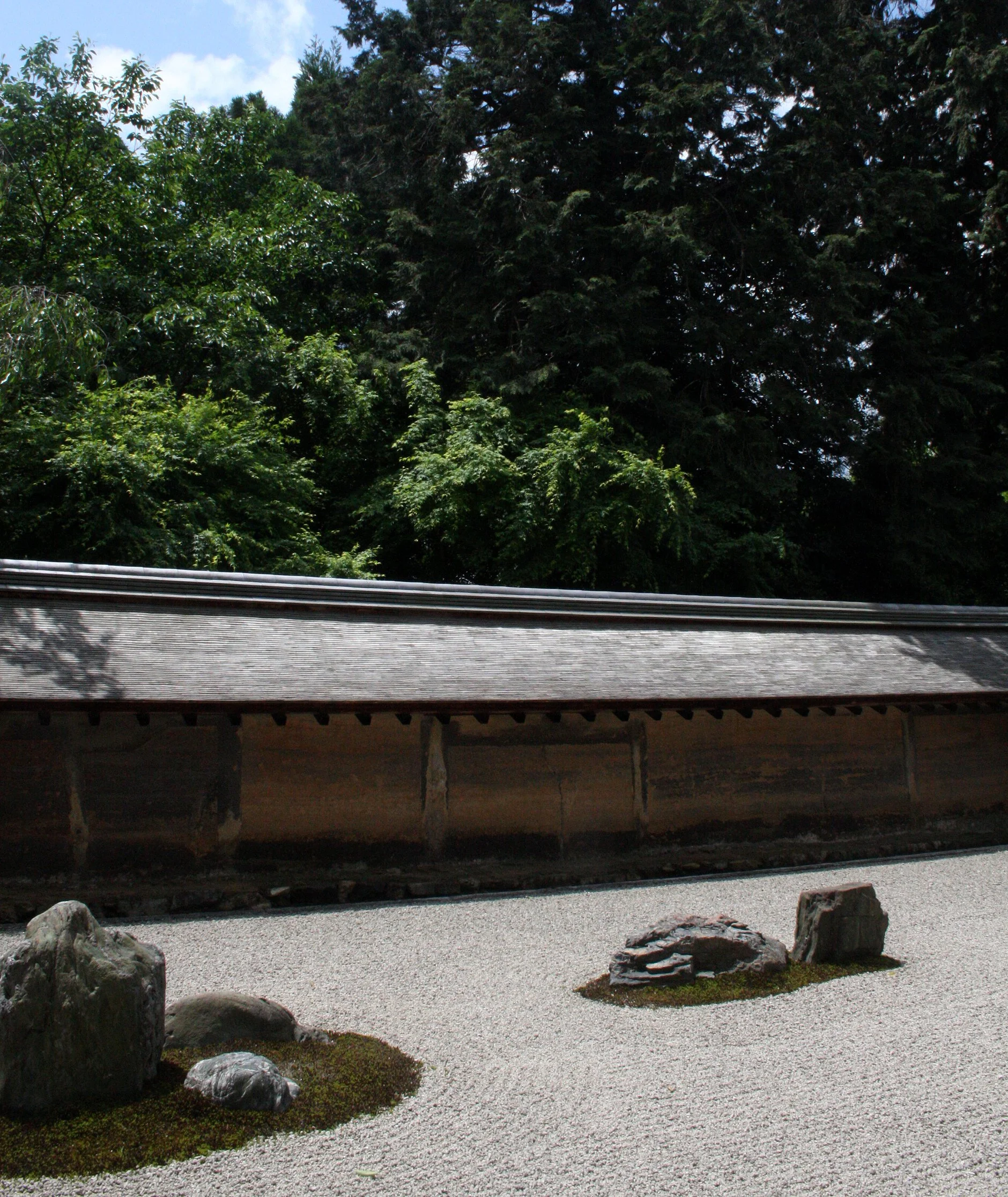 KYOTO - MAY 2009 - RYOANJI ROCK GARDEN.JPG