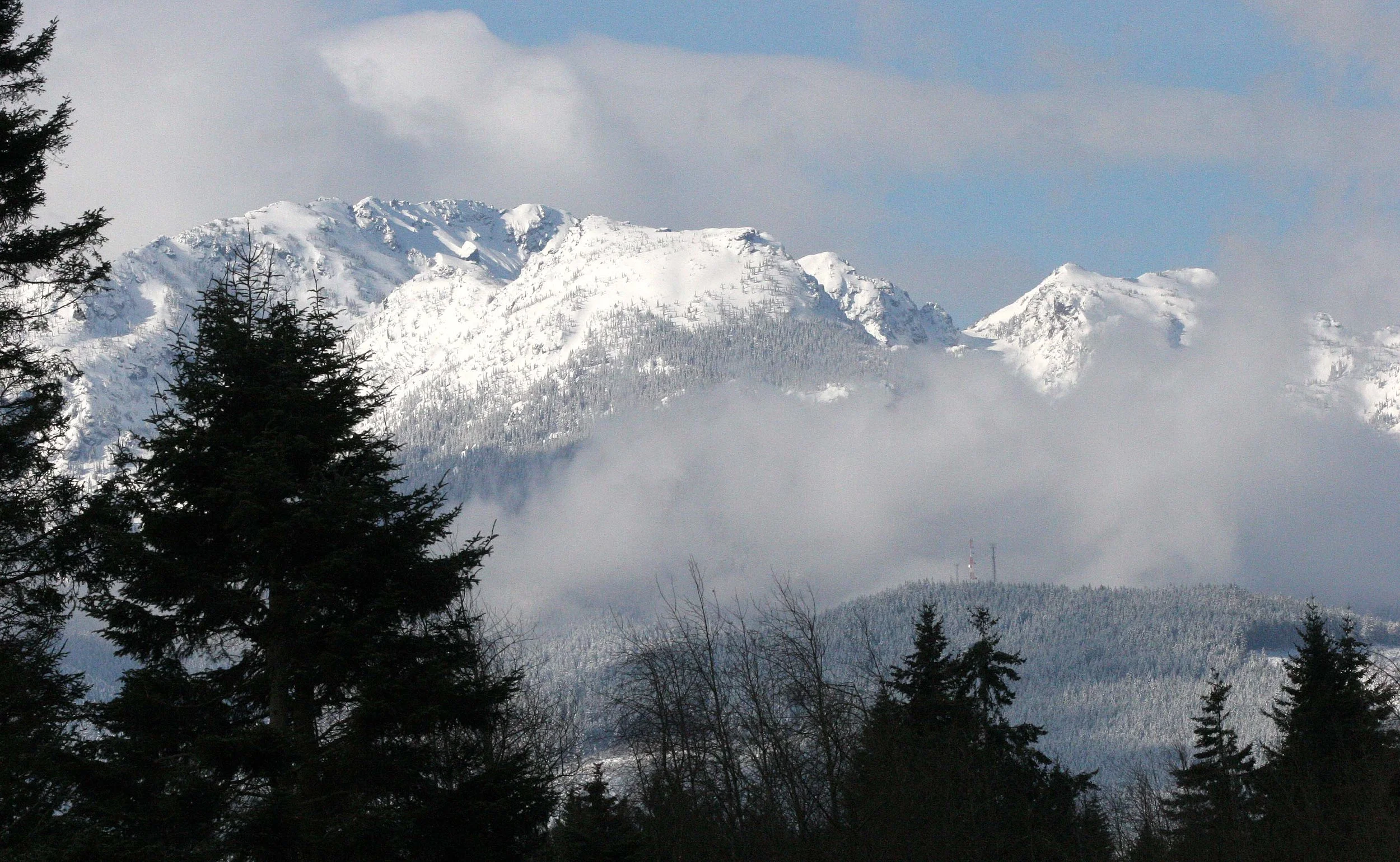 KLAHANE RIDGE FROM LAKE FARM  (10).JPG