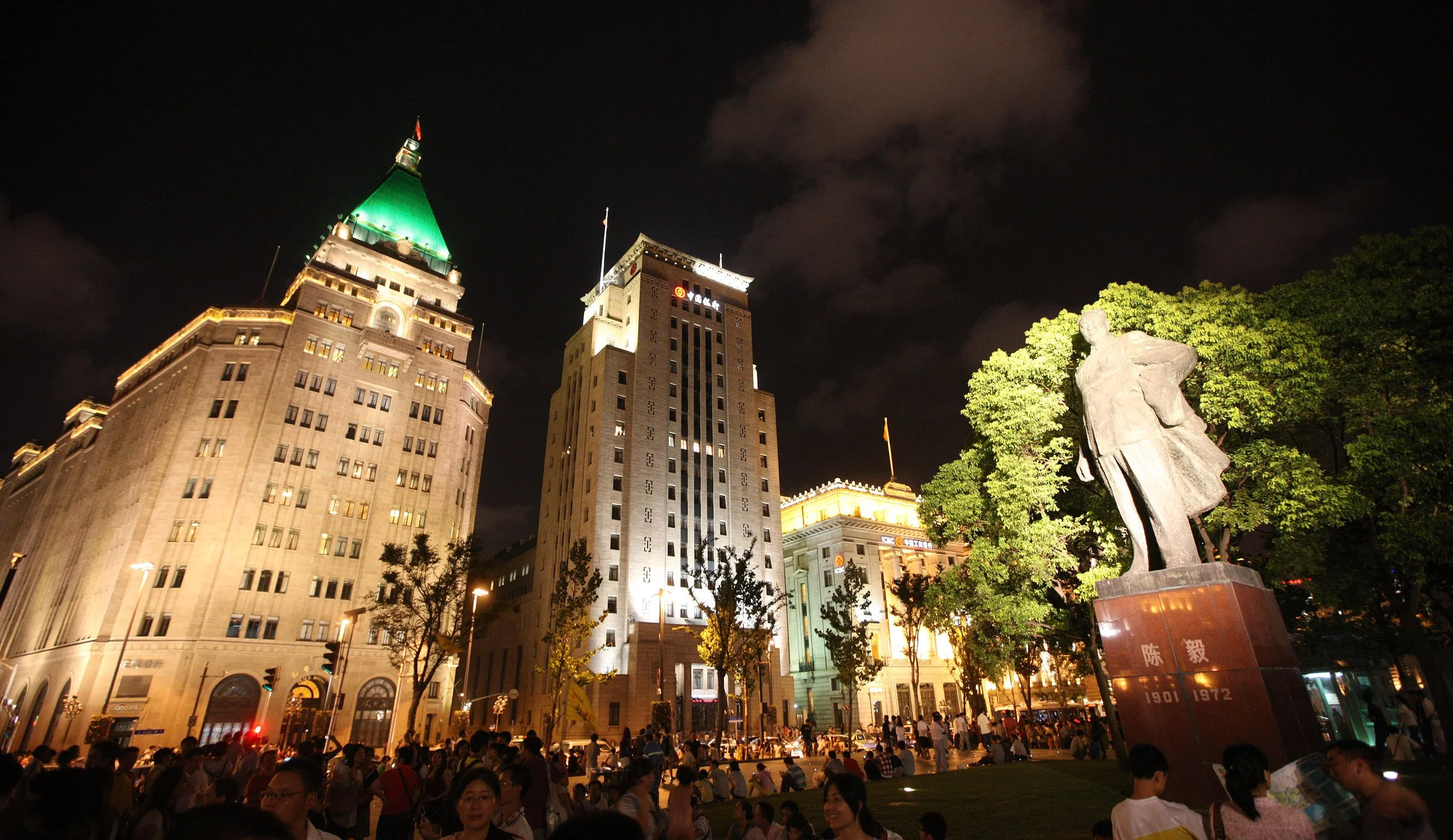 SHANGHAI NIGHT OUT - THE BUND IN AUGUST (3).JPG