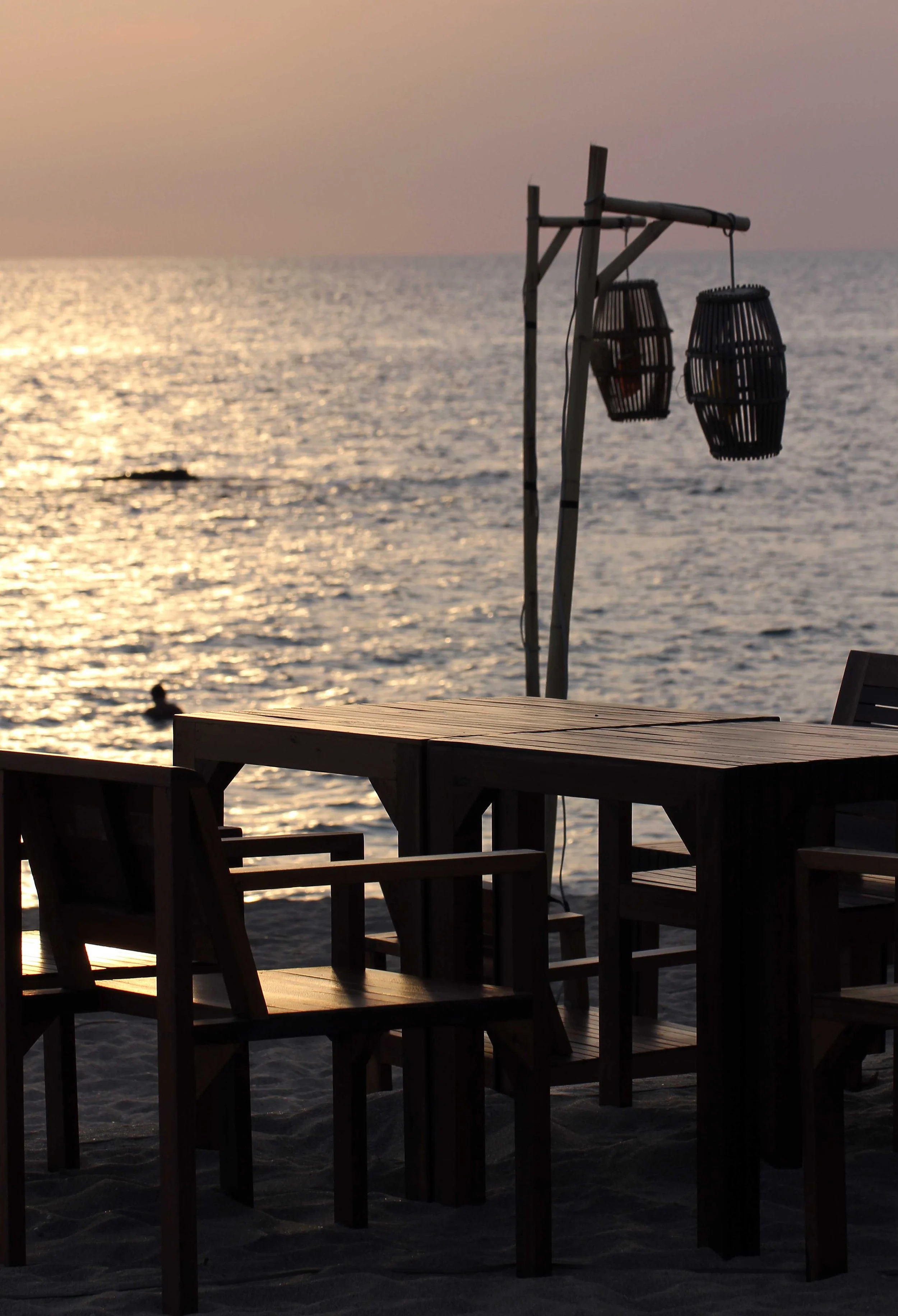 2015 Koh Lanta Songkran with friends from ISB (296).JPG