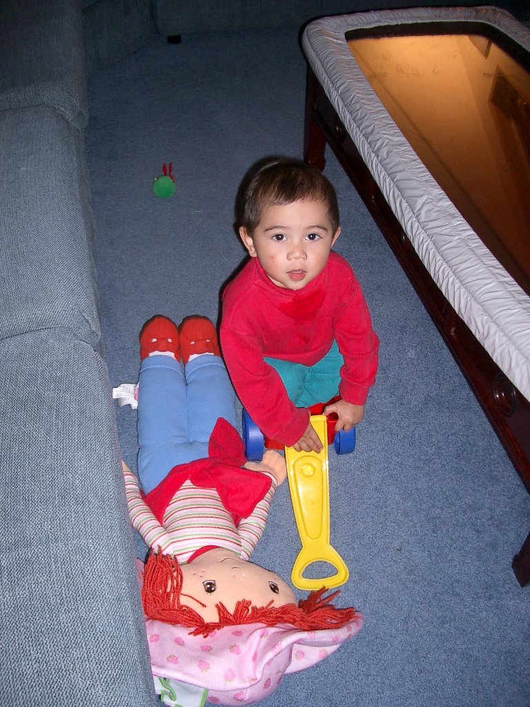 2003-11-16 COKIE PLAYING AT HOME (18).JPG