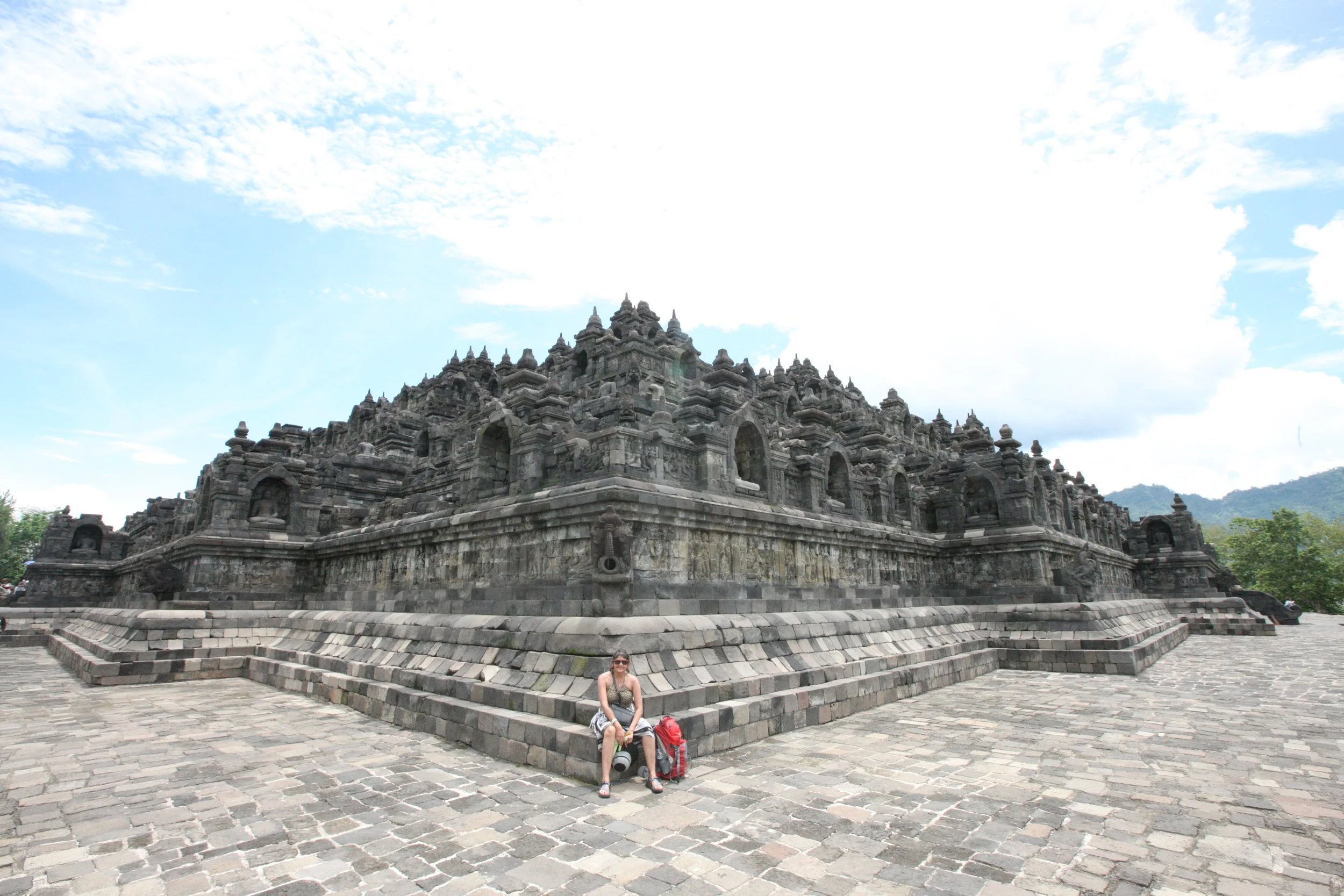 BOROBUDUR RUINS - YOGYAKARTA INDONESIA (124).JPG