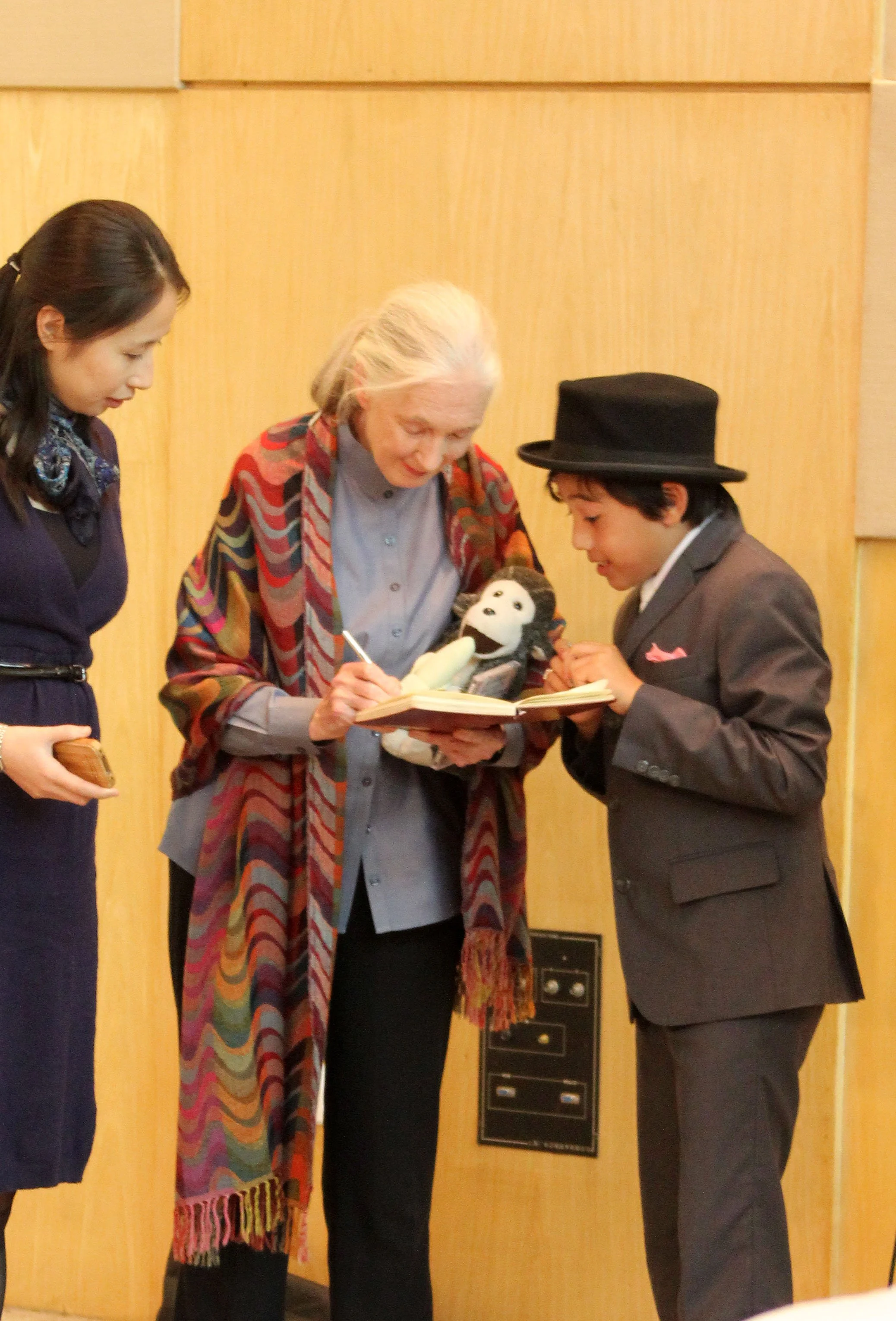 JANE GOODALL 2012 (38).JPG