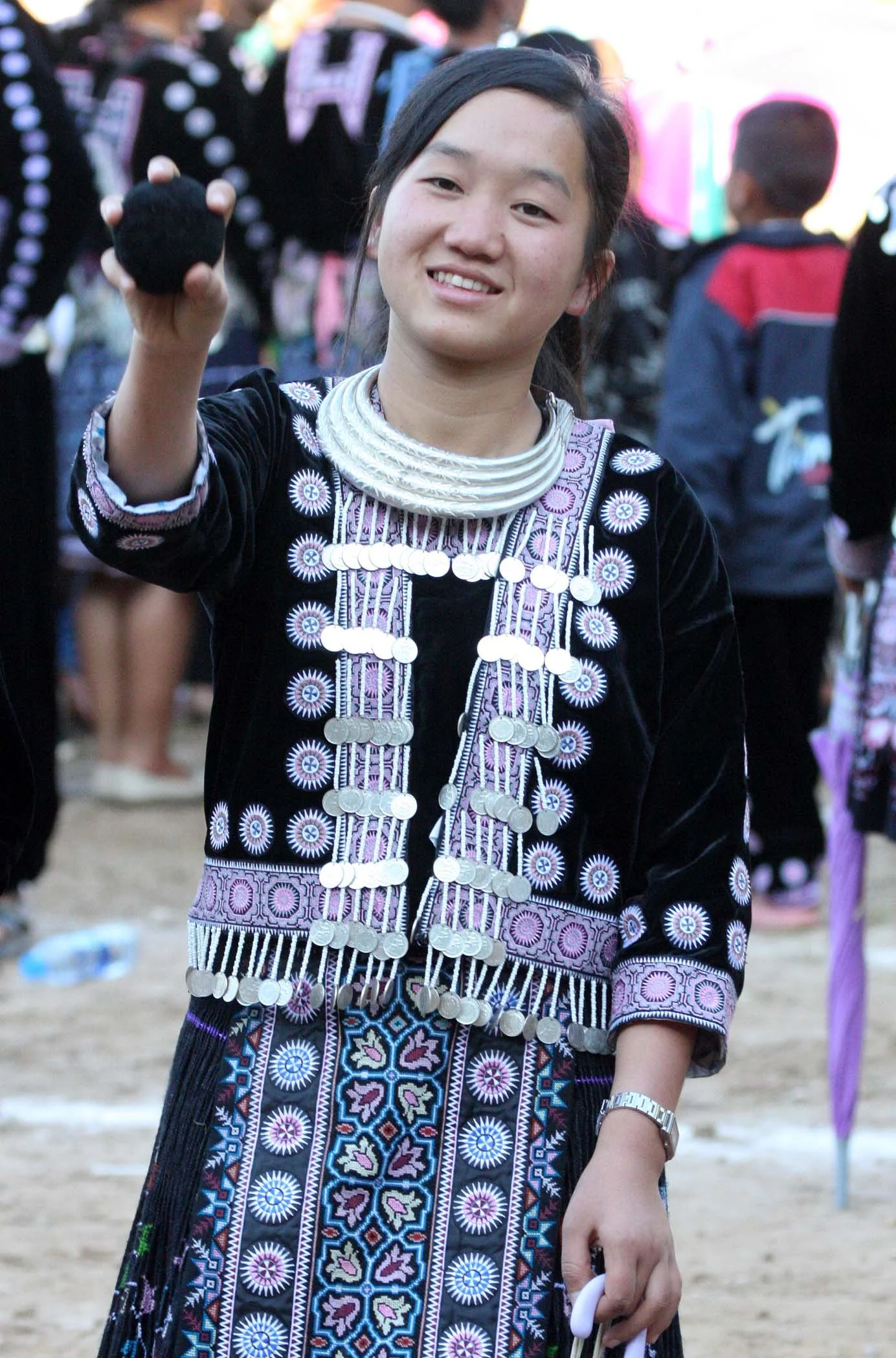 HILLTRIBE - HMONG - NEW YEARS EVE DAY CELEBRATIONS - CHRISTMAS IN THAILAND TRIP 2009 (36).JPG