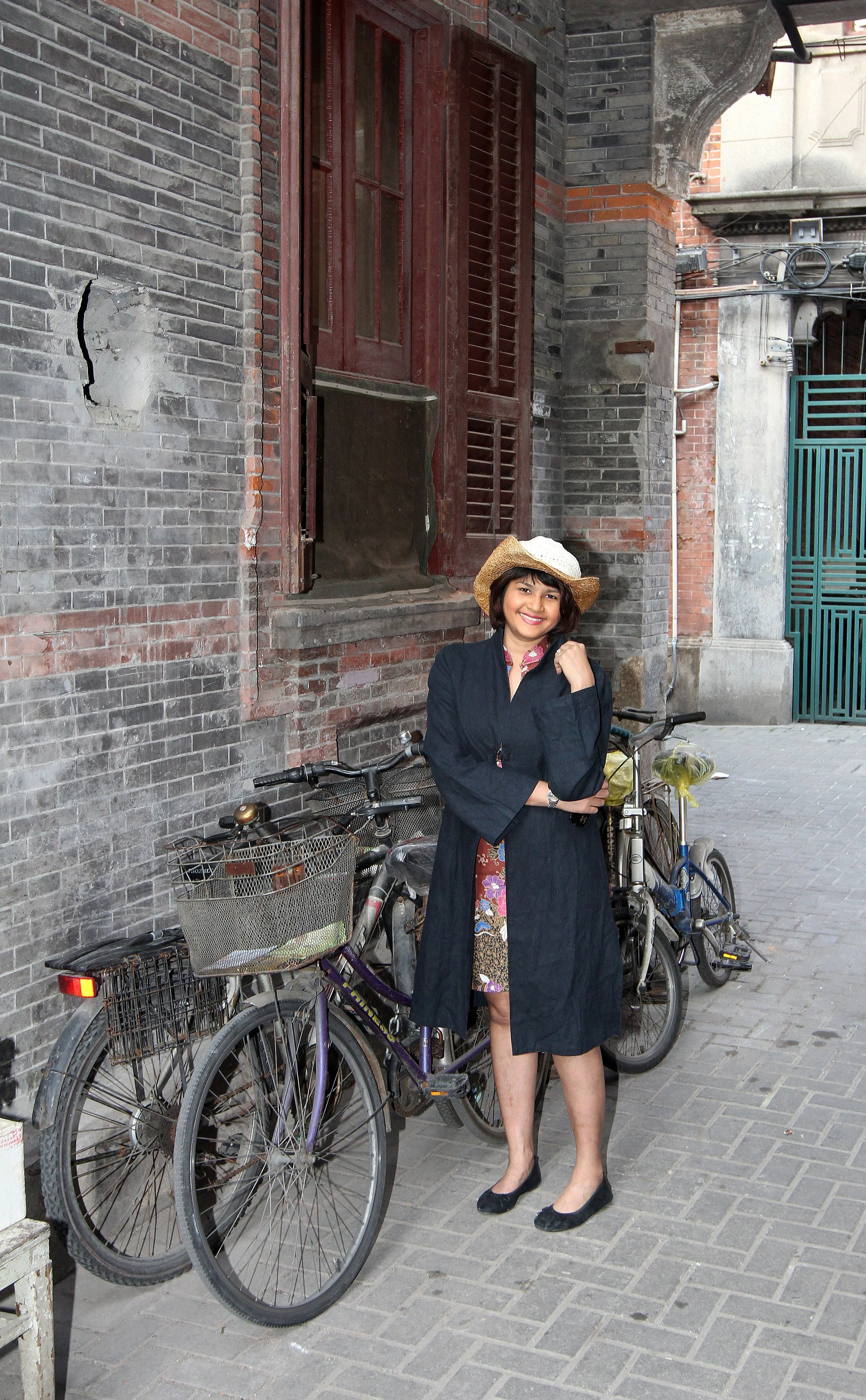 LILONG ALLEYS OFF WEST NANJING ROAD NEAR US CONSULATE - SHANGHAI (94).JPG