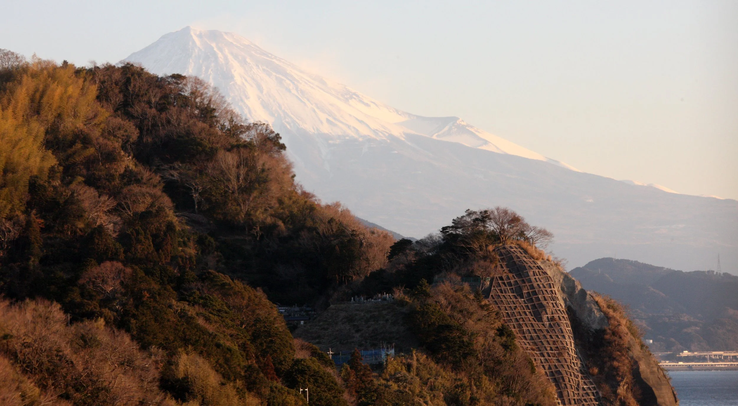 MOUNT FUJU - AS SEEN FROM SHIZUOKA COASTLINE (4).JPG