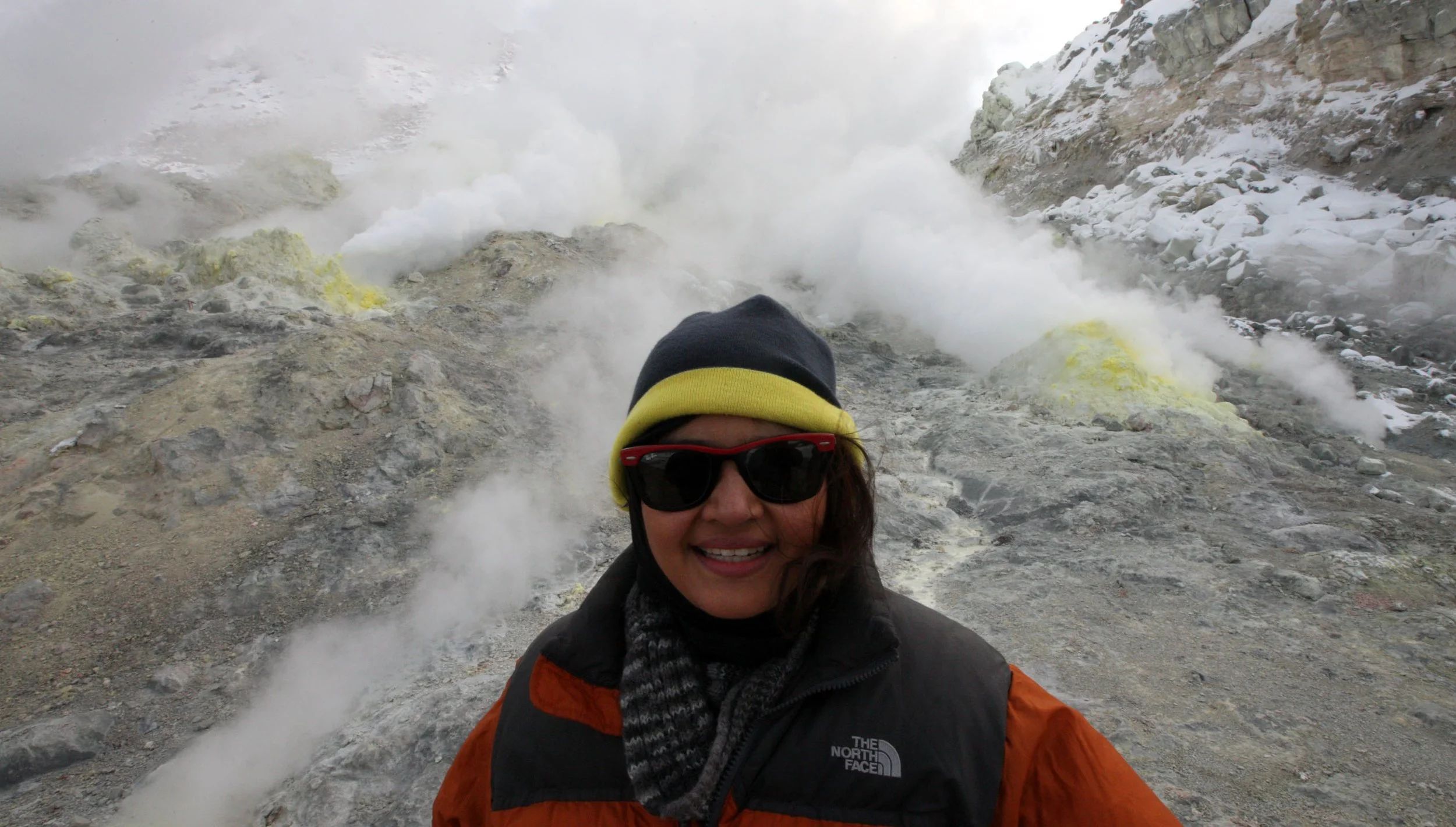 KUSSHARO LAKE, HOKKAIDO JAPAN - MT IWO FUMAROLES (19).JPG