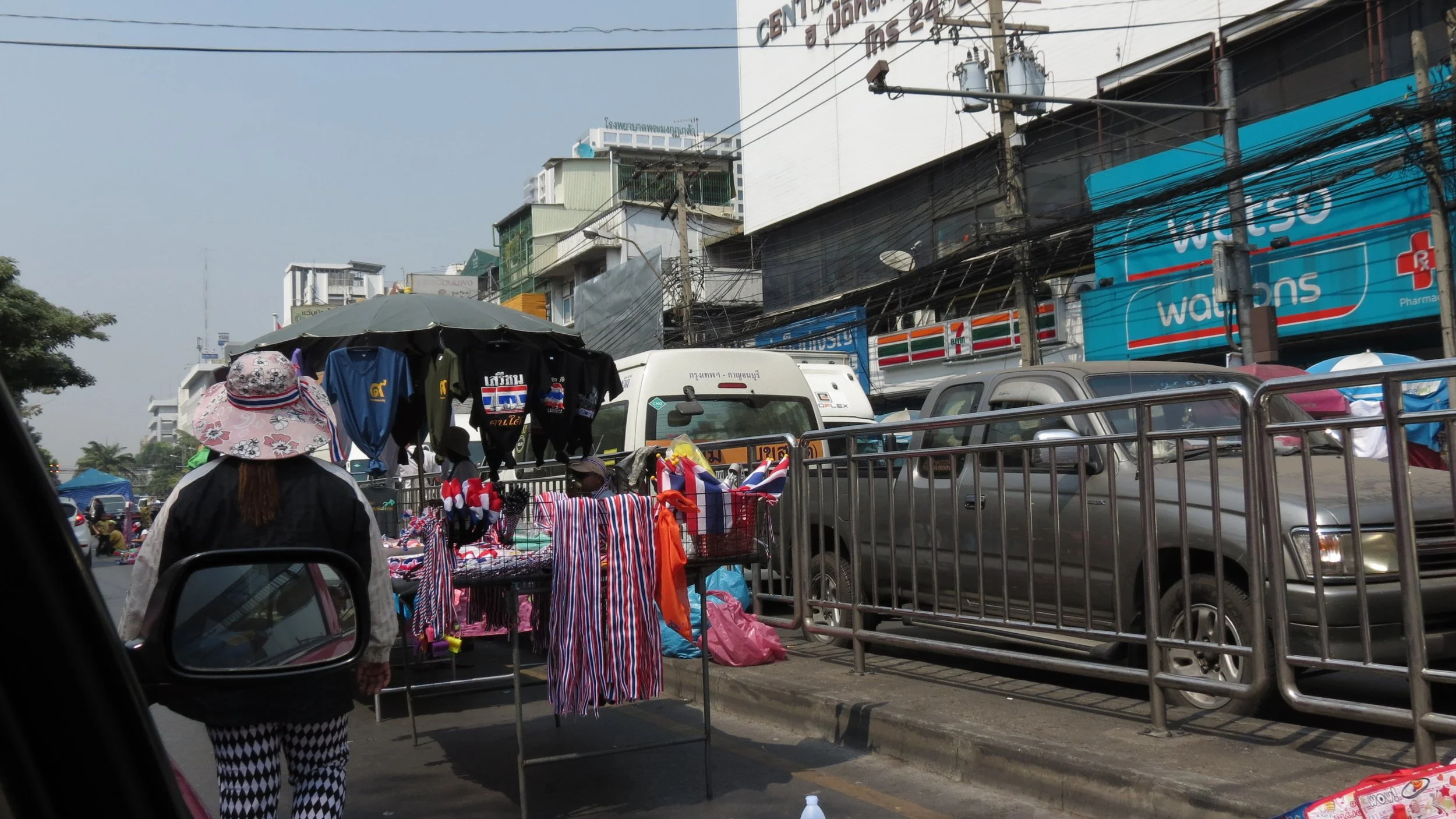 2014 Shutdown Bangkok Protests (10).JPG