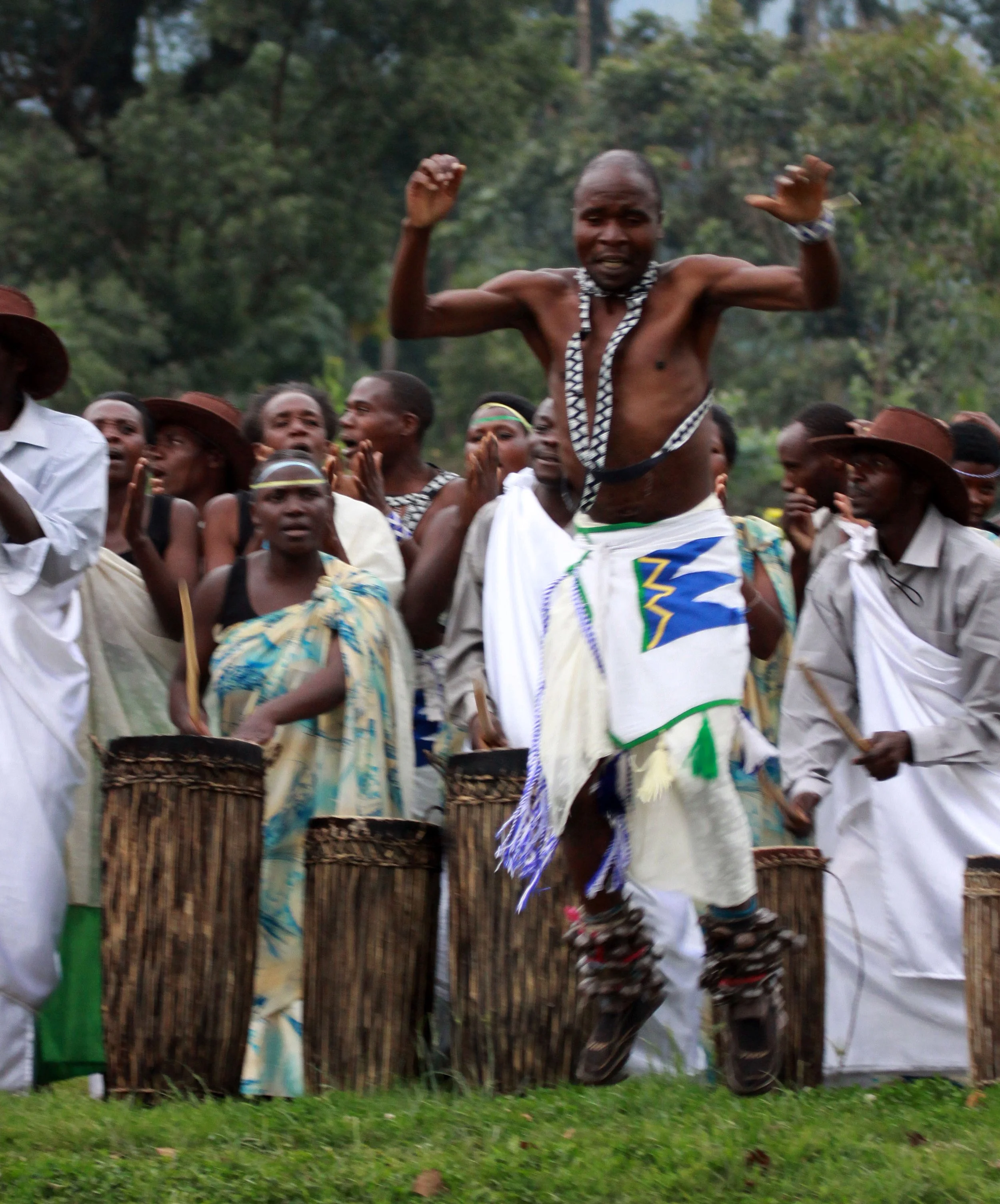 PARC DU VULCANS RWANDA - SACOLA TRIBE (6).JPG