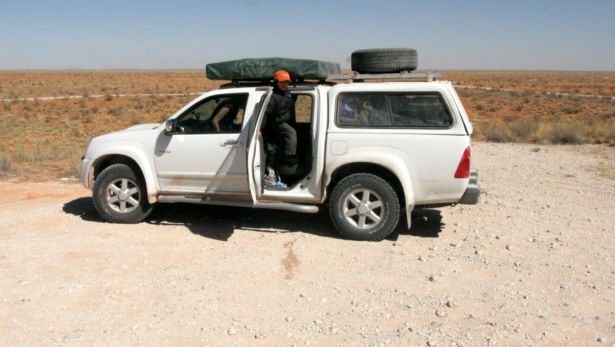 KGALGADI NATIONAL PARK - CAMPING IN THE KALAHARI.JPG
