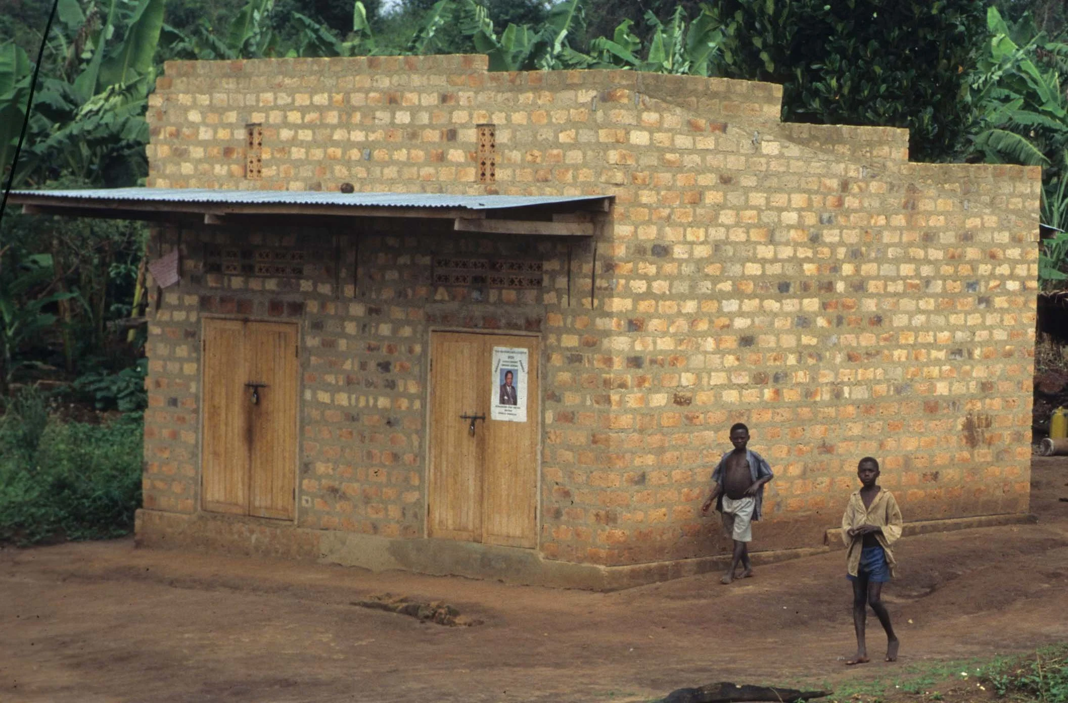 UGANDA - PEOPLE Q1.jpg