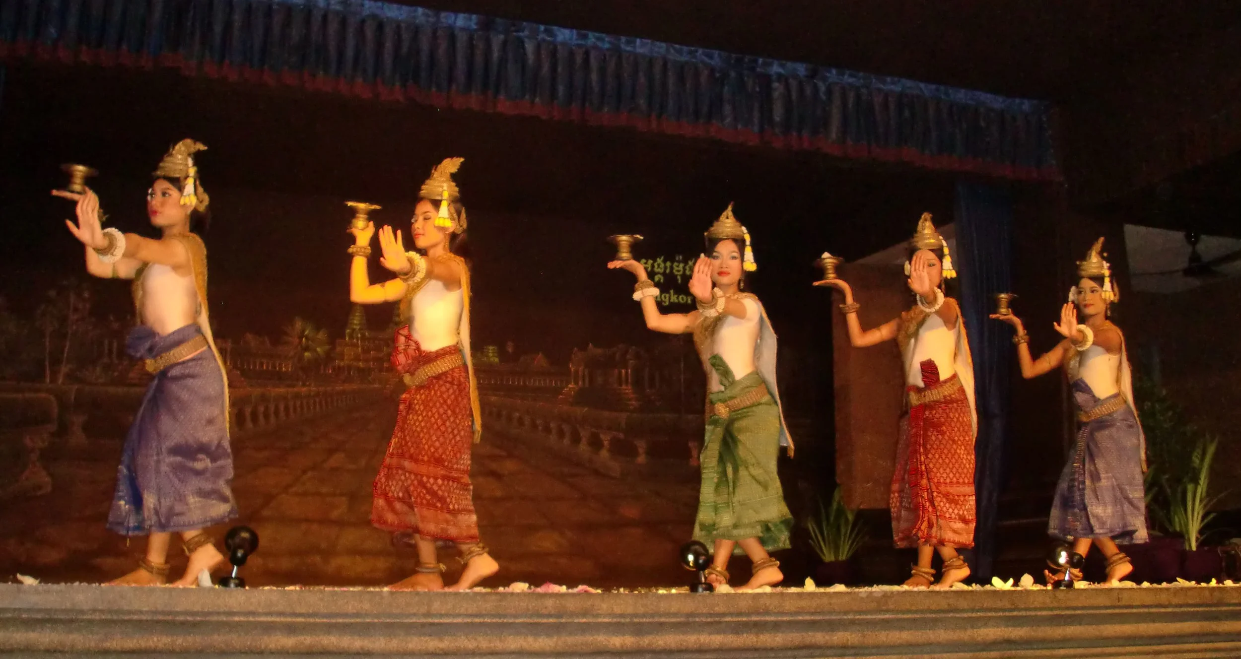 SIEM REAP CAMBODIA - JULY 2010 (18).JPG