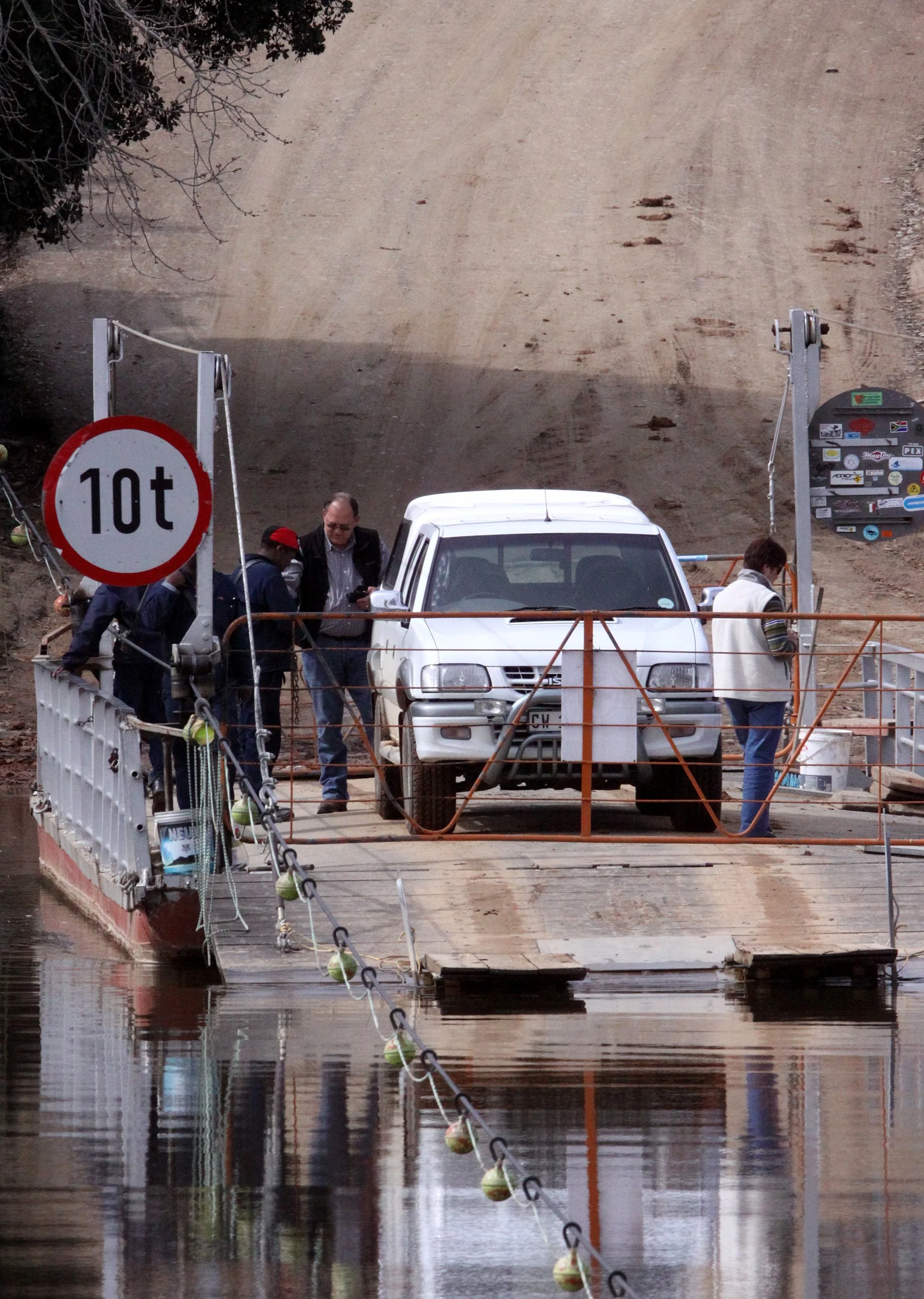 DE HOOP RESERVE SOUTH AFRICA - MANUAL FERRY.JPG