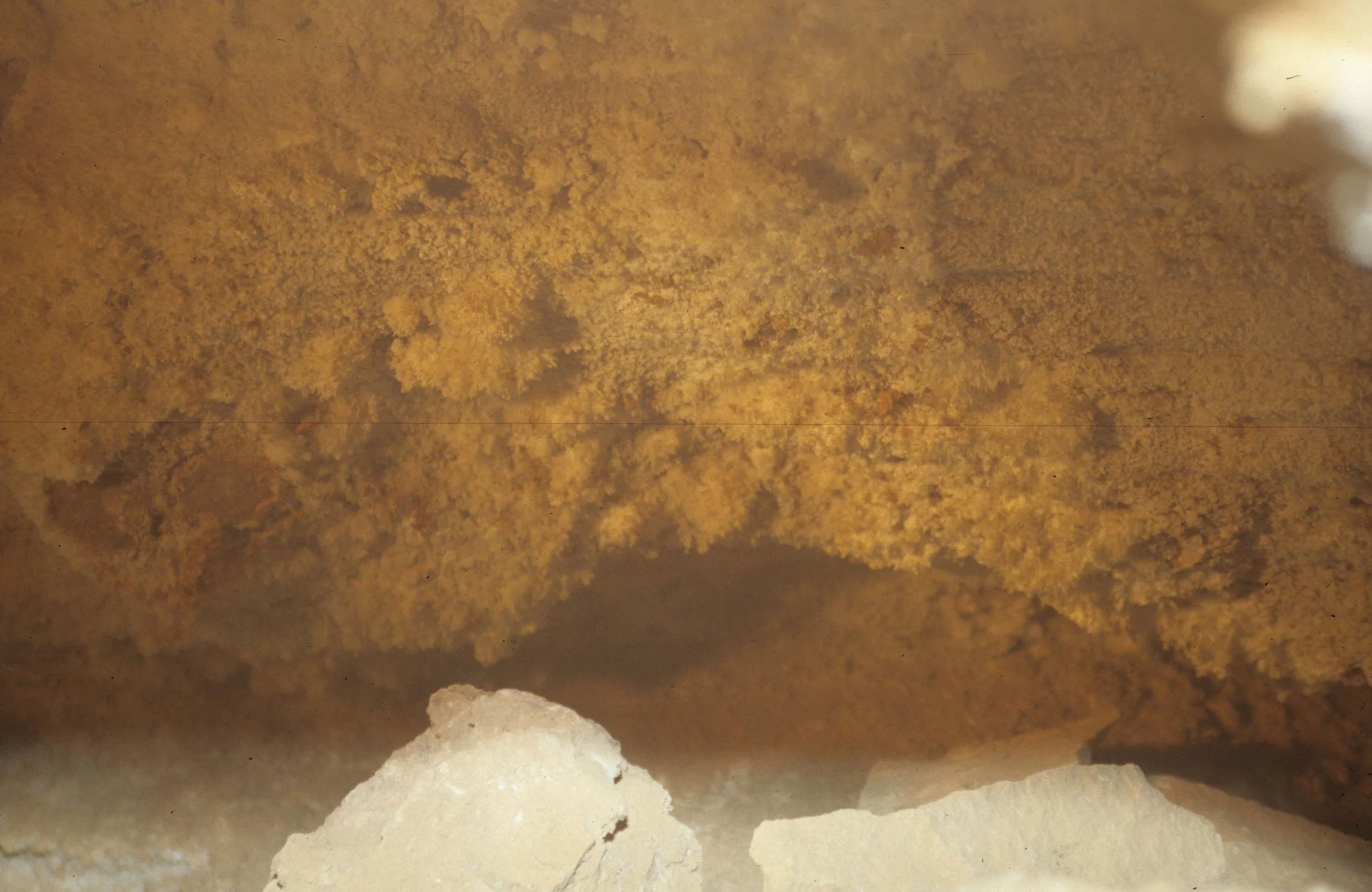 GREAT PLAINS - CAVE OF THE WINDS K.jpg