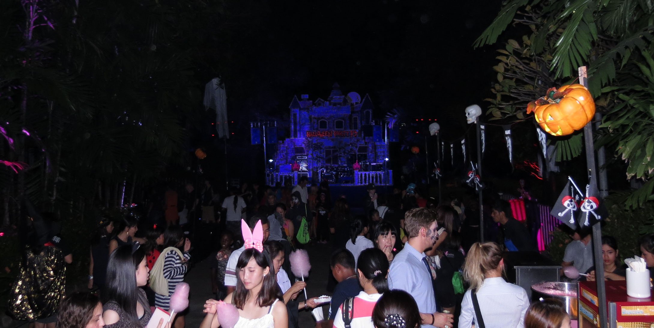 2013 BKK Halloween 2013 (6).JPG