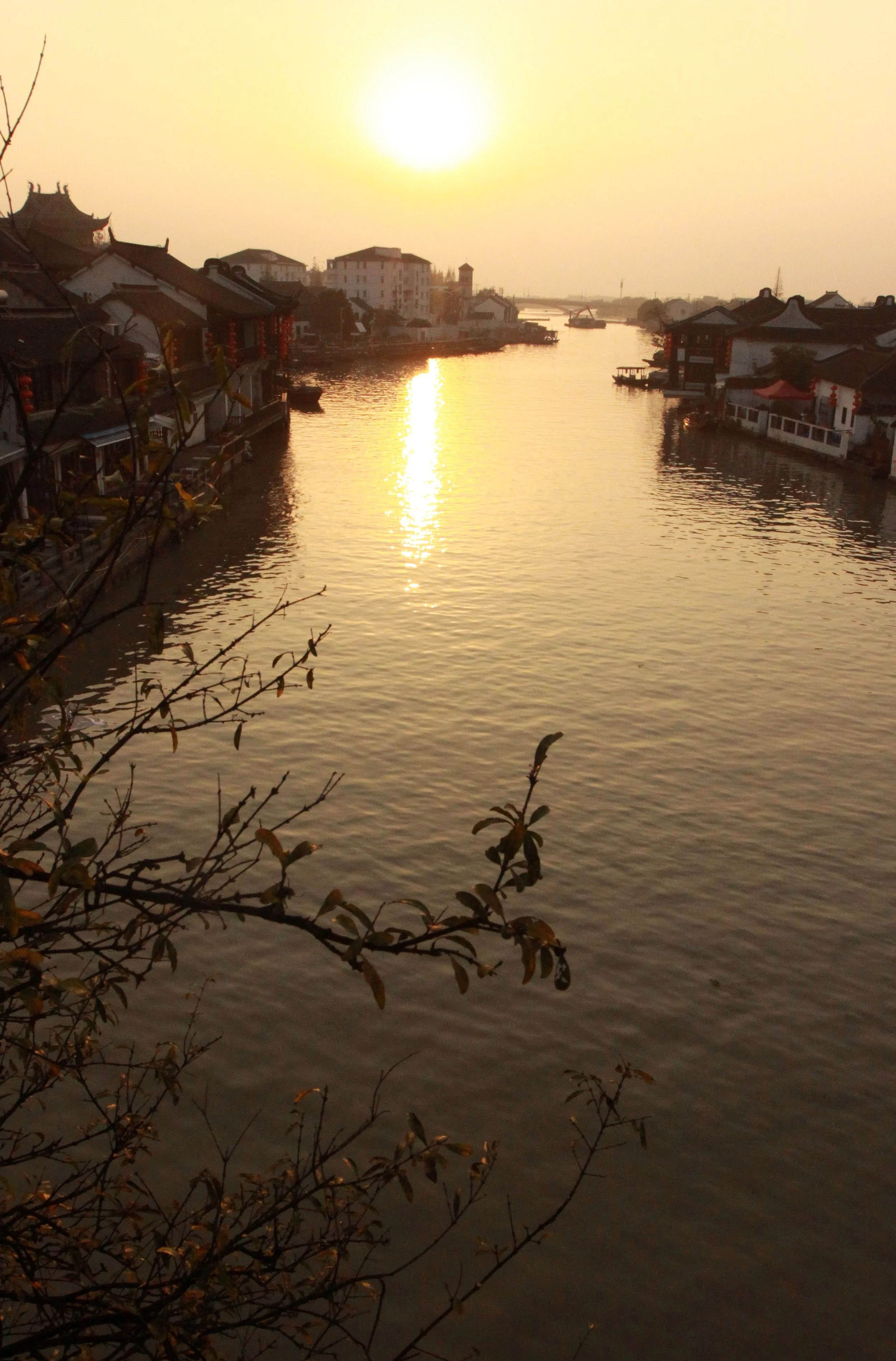 ZHUJIAJIAO WATER TOWN - NOVEMBER 20 2011 (198).JPG