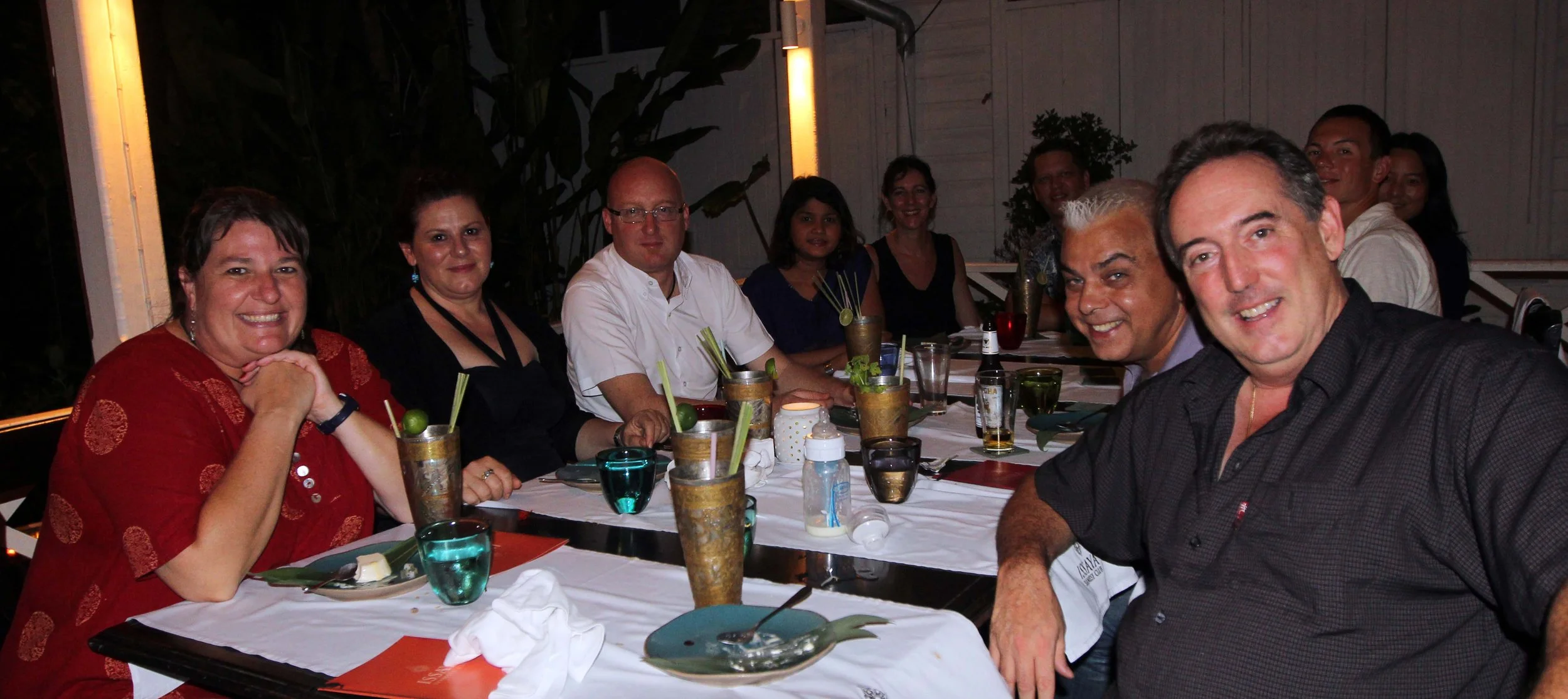 2013 BKK - NIGHT OUT AT ISSAYA WITH FRIENDS (46).JPG