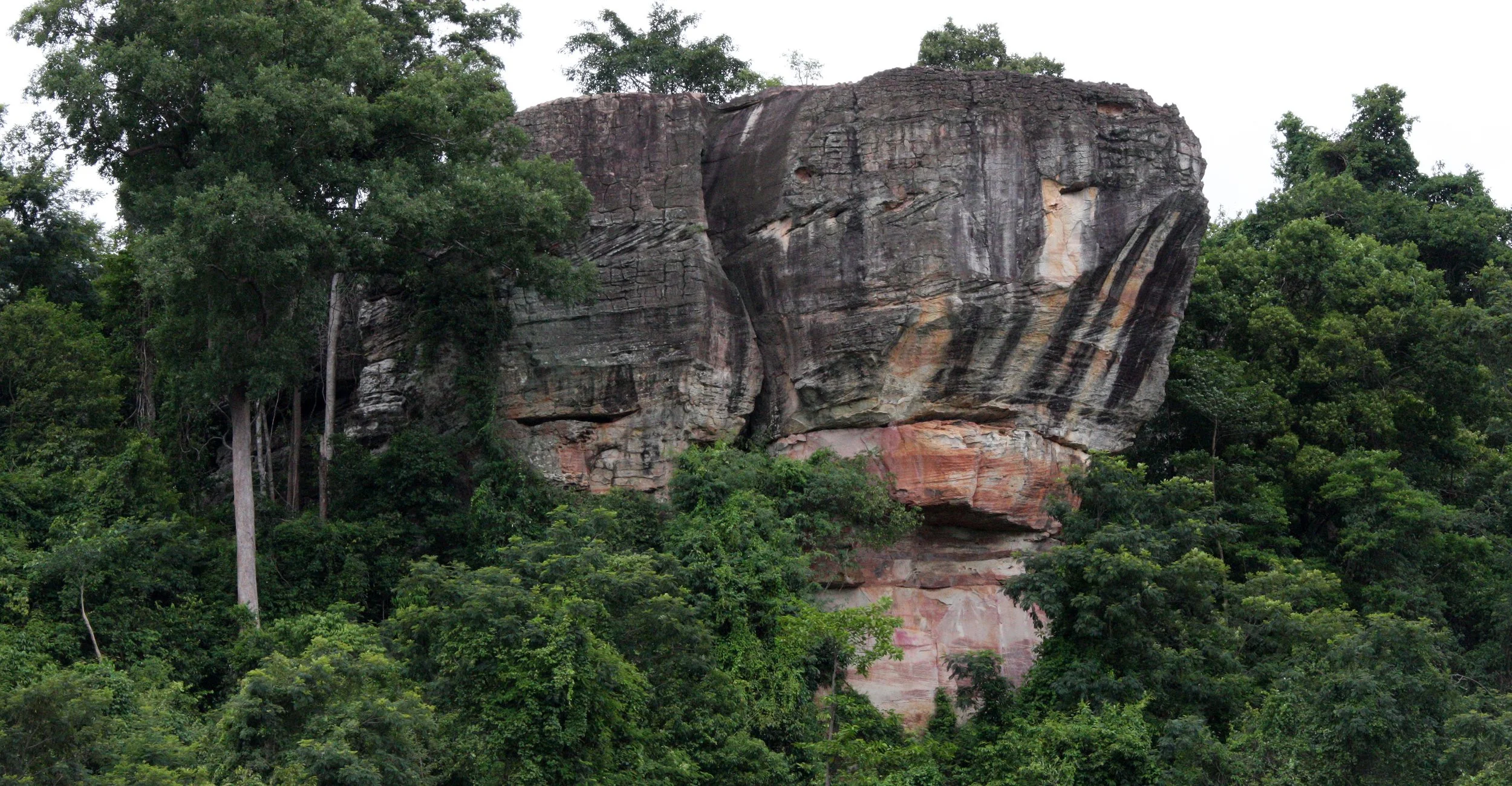 KULEN MOUNTAIN CAMBODIA - 1000 LINGHA RIVER (73).JPG