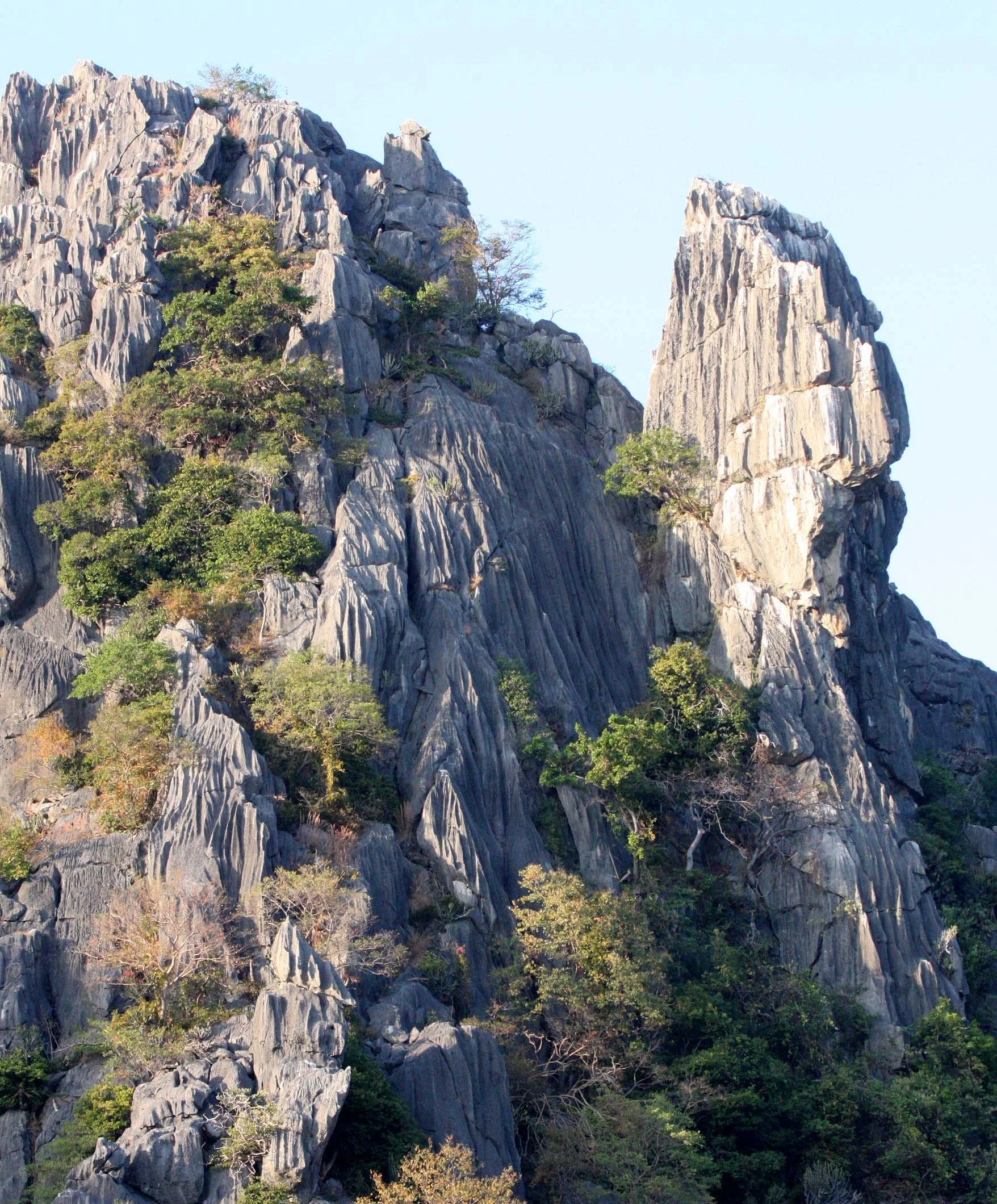 KHAO SAM ROI YOT THAILAND - 2009.JPG